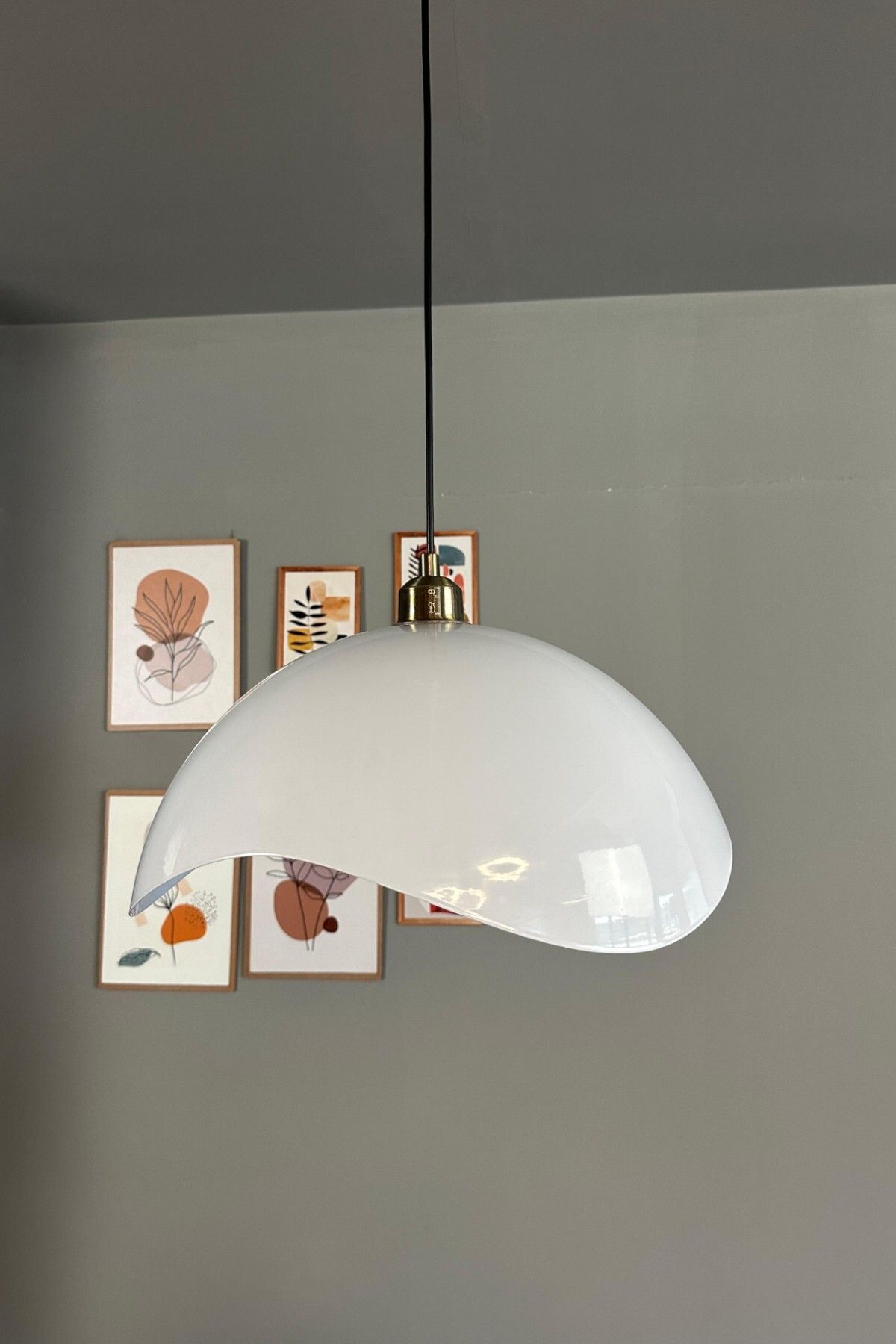 Bamyum Luna Beyaz Tekli Avize Yarım Lale Başlık Sarkıt Lamba Restoran Salon Aydınlatma