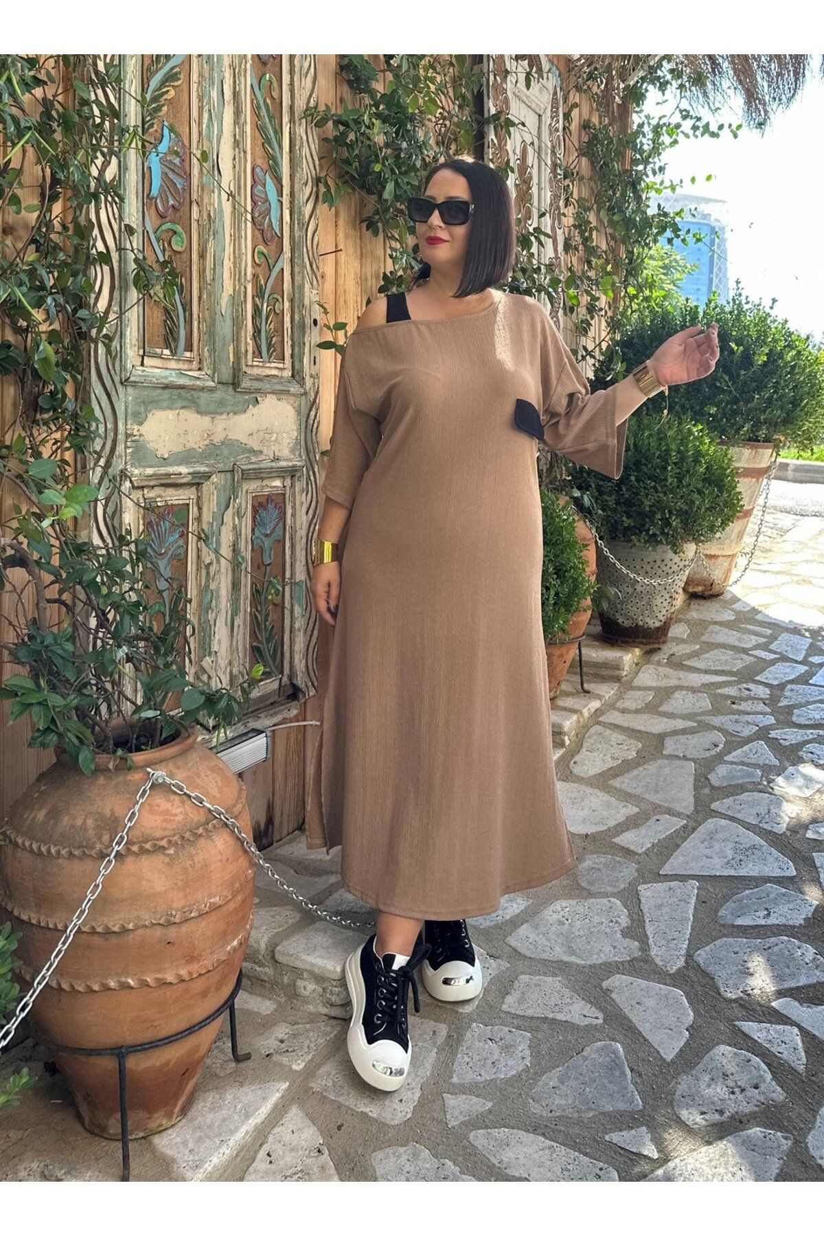 Vio Moda Büyük Beden Tek Omuz Askılı Elbise