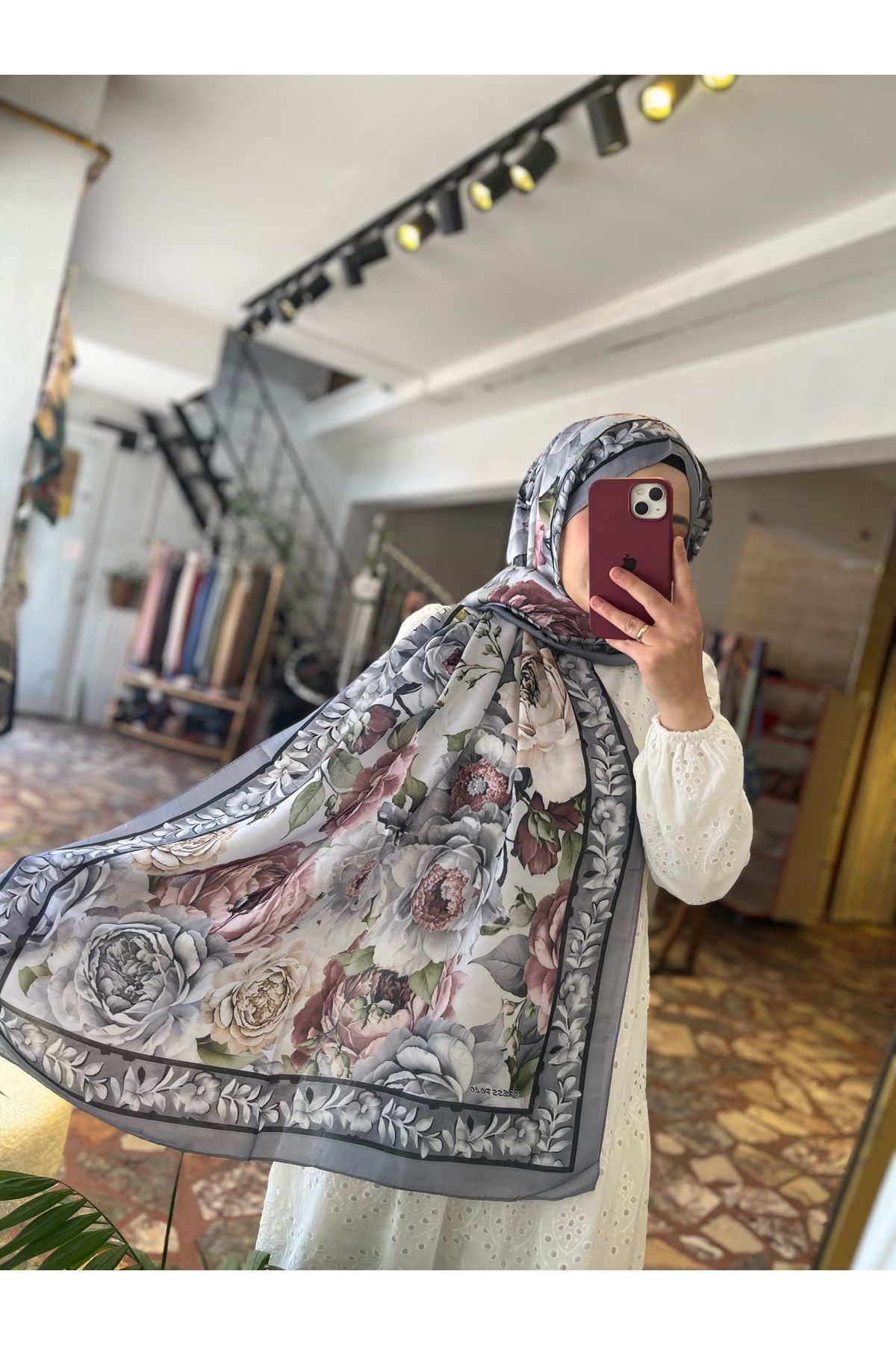 Neva Gül desen şal, kadın desenli şal