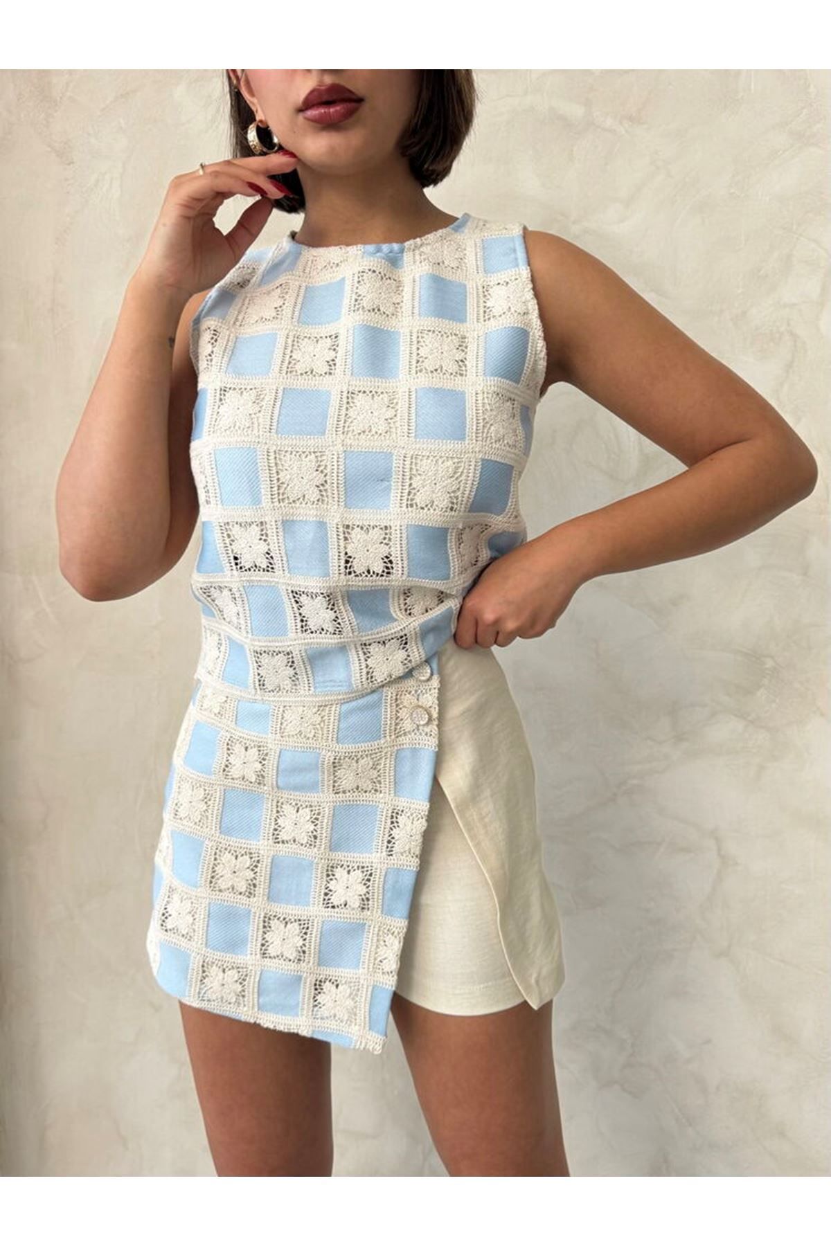 Moday Kadın Yazlık Bisiklet Yaka Kroşata Motifli Güpür Bluz 3D-2341