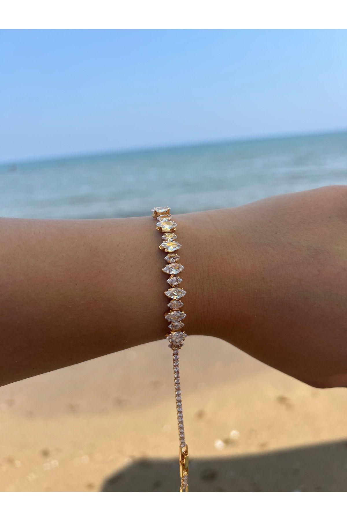 shop PIRLANTA GÖRÜNÜMLÜ ELİPS TAŞLI SU YOLU BİLEKLİK