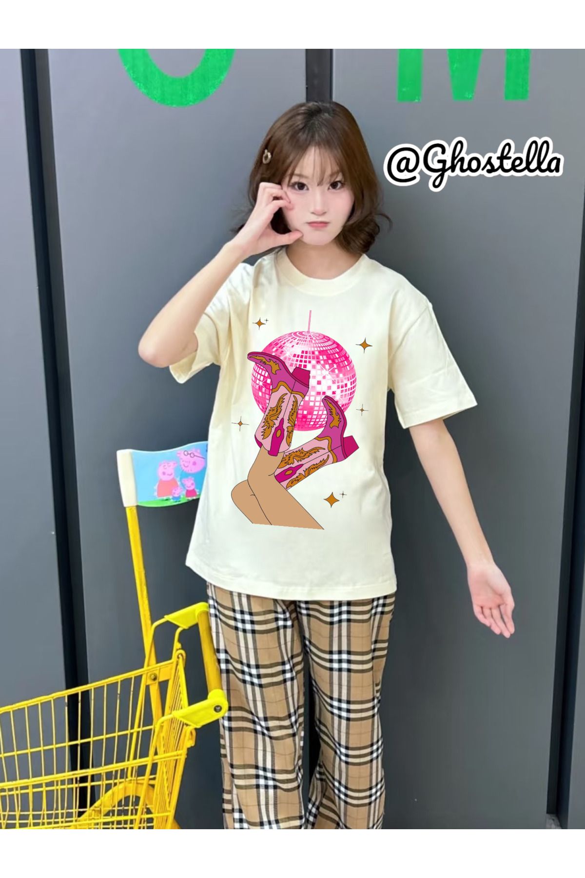 Minga London Bej Pink Cowboy Disco Baskılı Oversize Unisex Tshirt -Ghostella