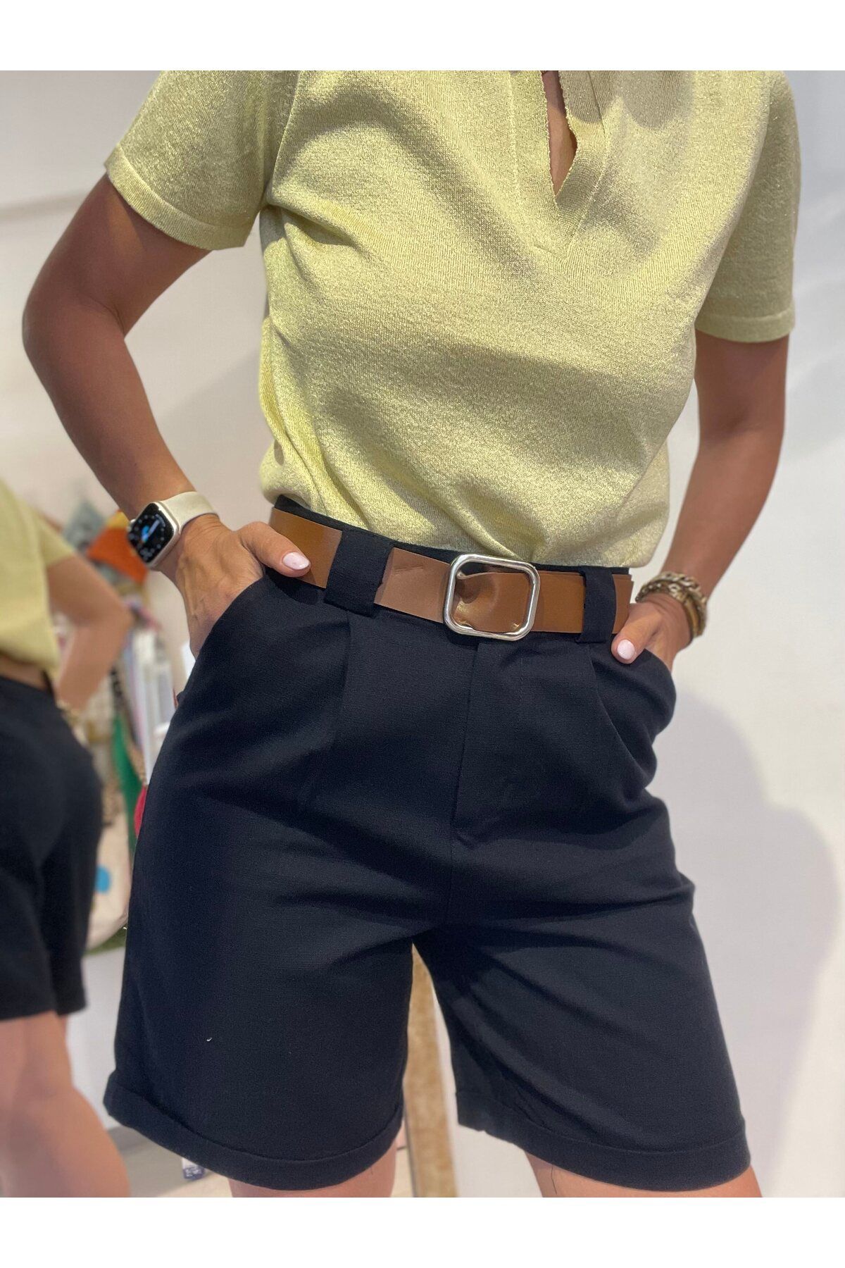 Butik Kadın, Taba Kemerli, Çift Cepli, Şehir Boy, Lacivert Keten Şort