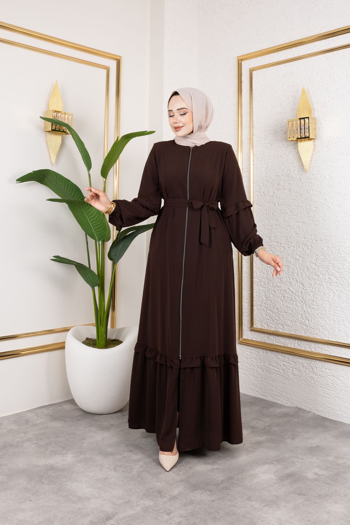 Butik Medine İpeği Fırfır Detay'lı Feracce