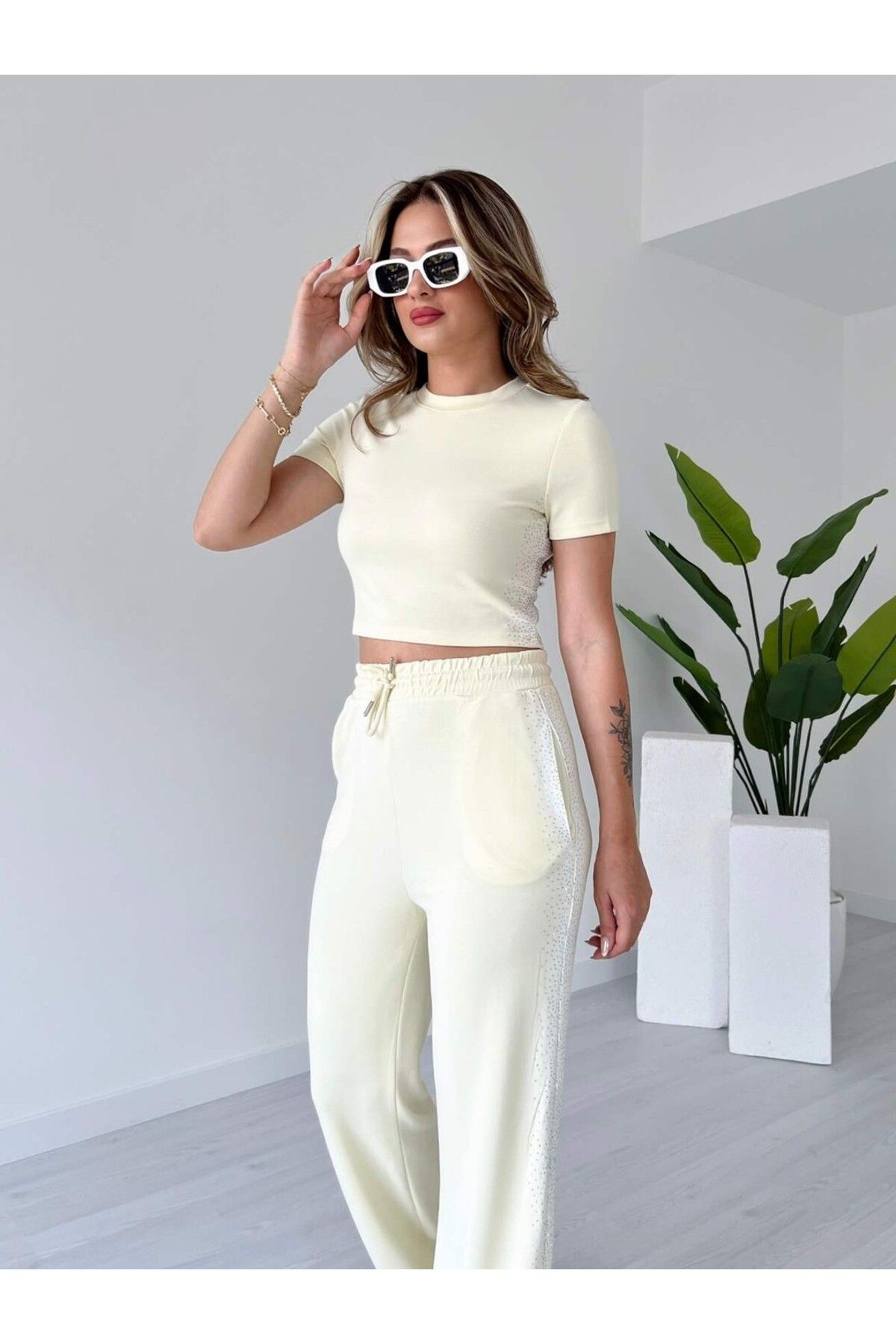 tiamoda Modal Kumaş Taş Süslemeli Crop Takım