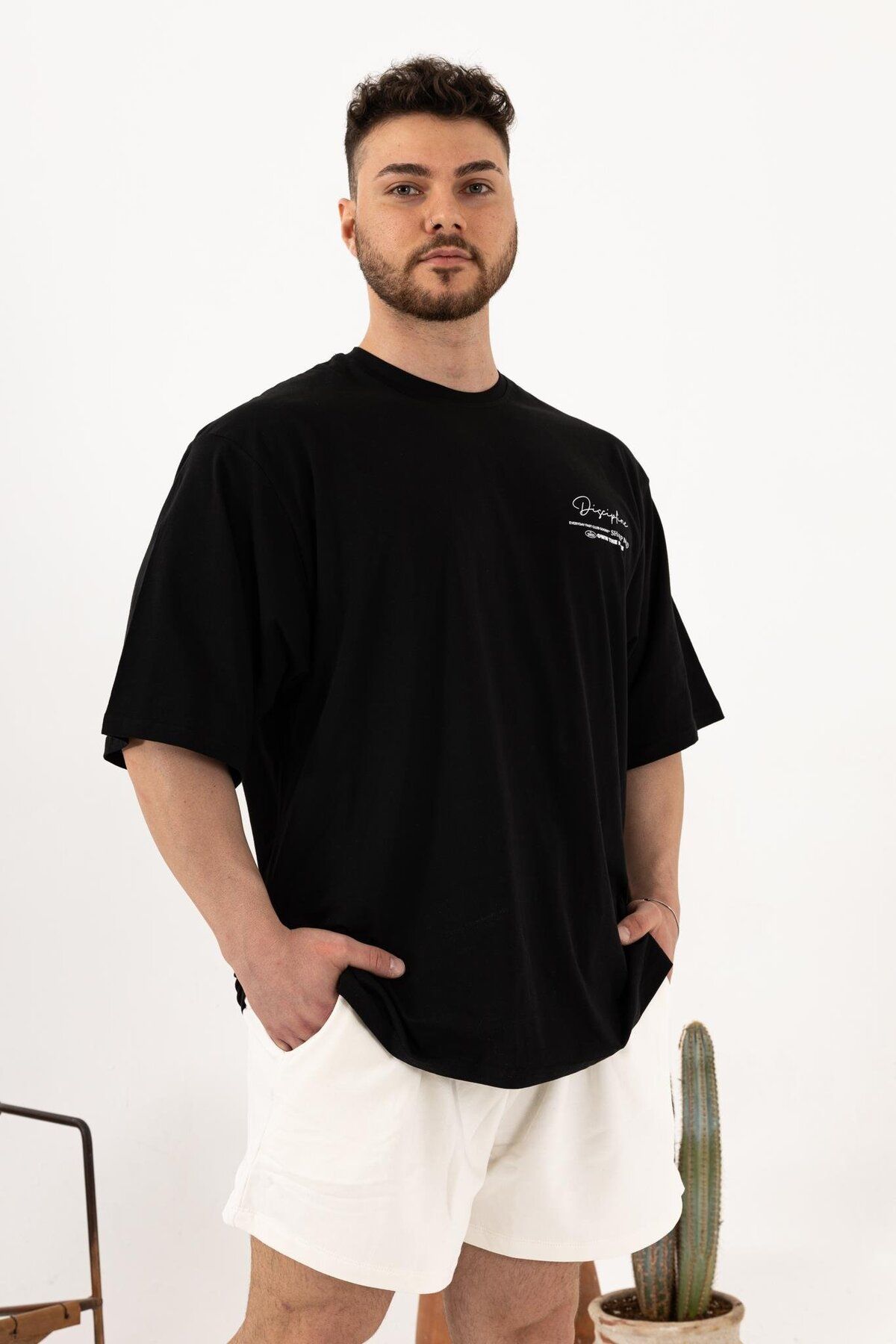 QUİCKPREP Oversize Beyaz T-Shirt – Erkek Günlük Spor Stil (Discipline Baskılı)