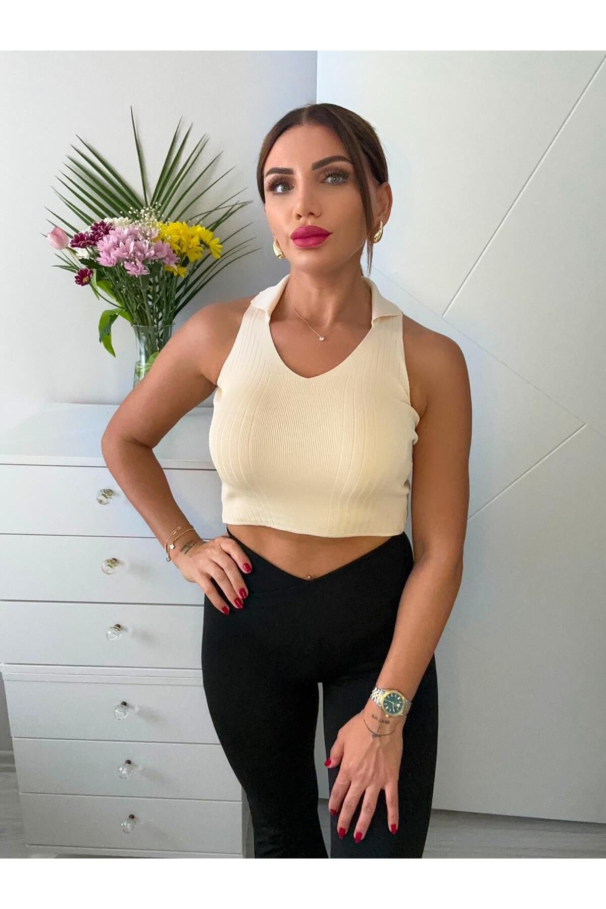 sterktekstil Kadın Yakalı Düz Renk Crop T-Shirt