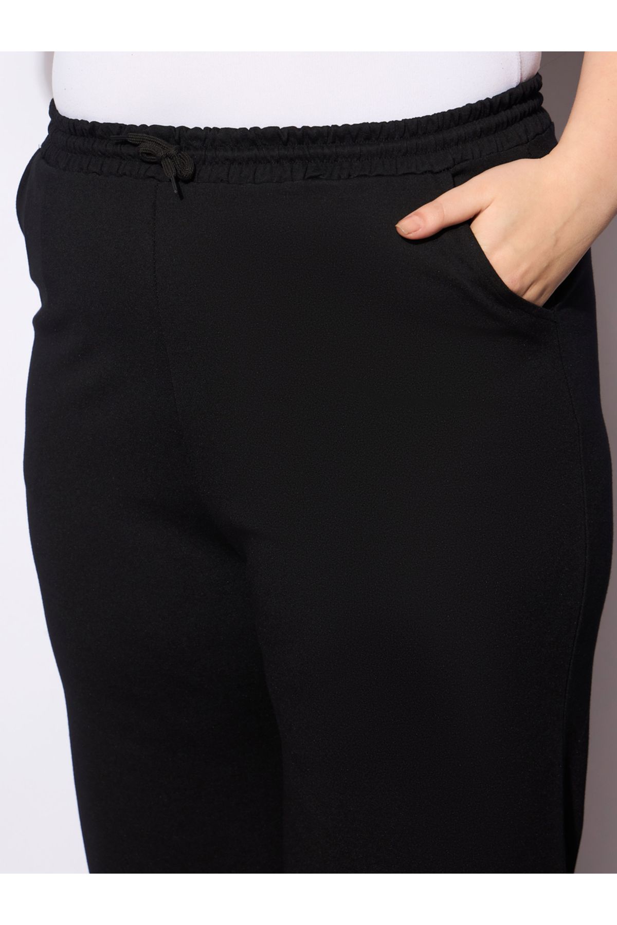 Sassafras By Styli-Plus Size Regular Fit Pants with Drawstring 4