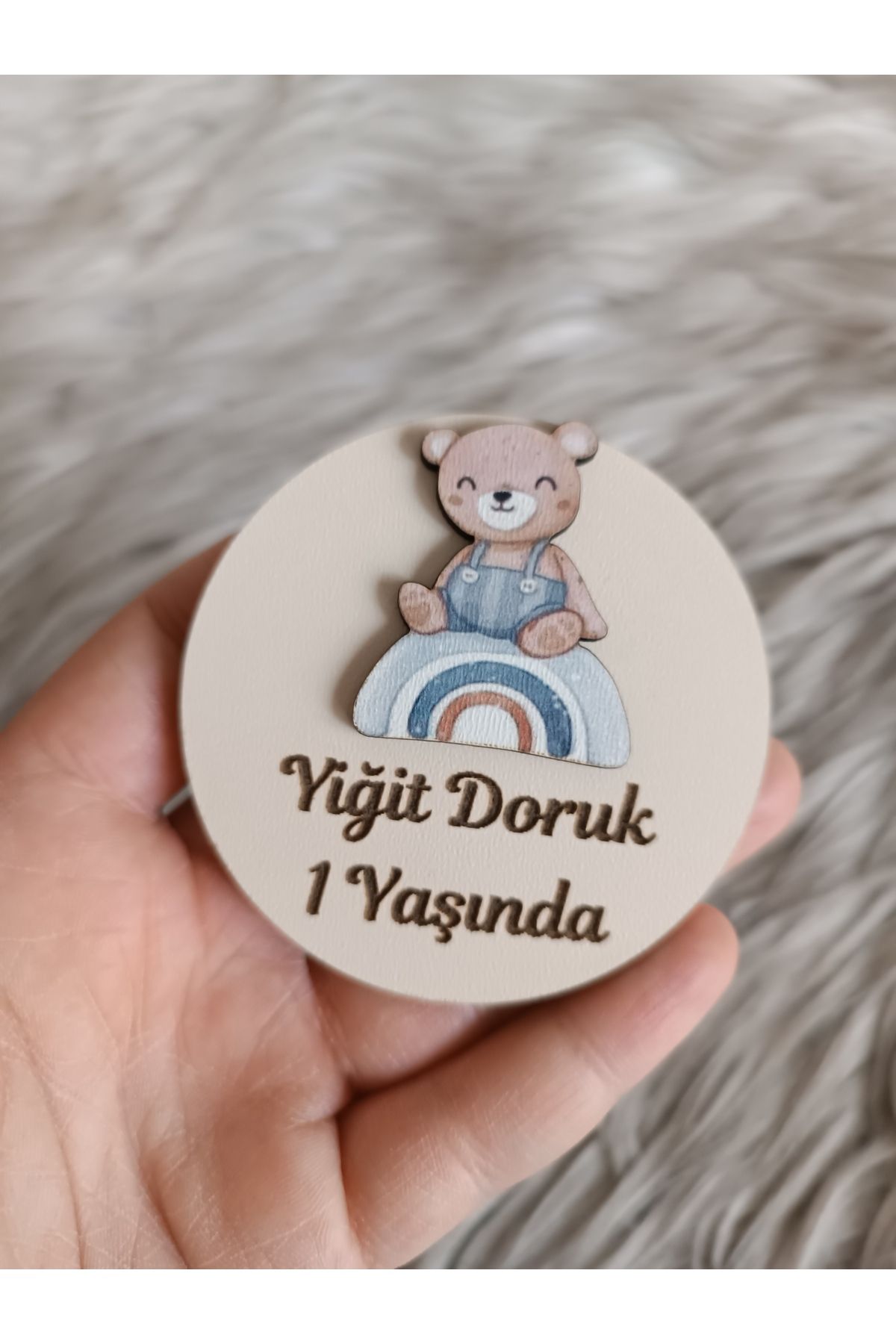 Doğrukan Hediyelik Gökkuşağı üstünde ayıcıklı figürlü ahşap yenidoğan doğum günü magnet hediyelik (10 adet)