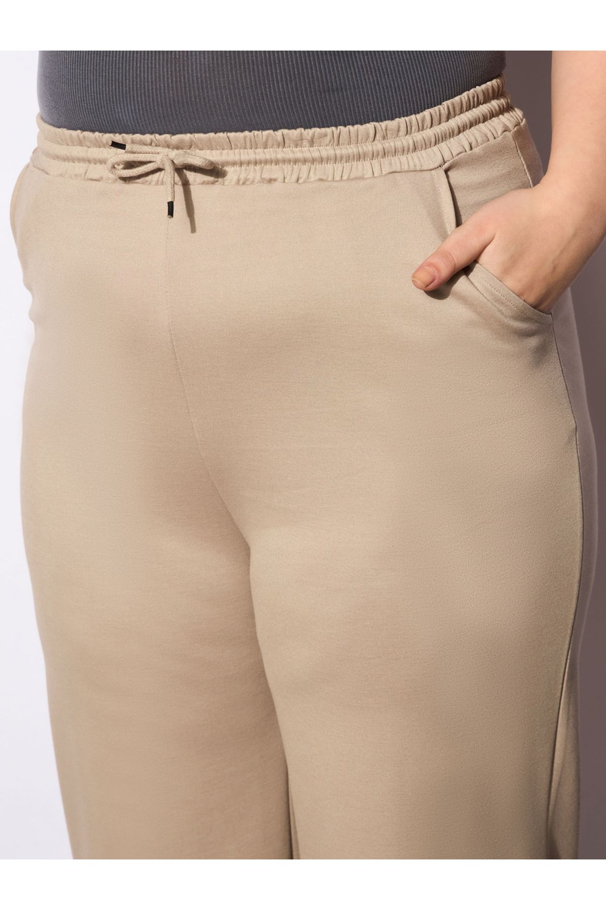 Sassafras By Styli-Plus Size Regular Fit Pants with Drawstring 4