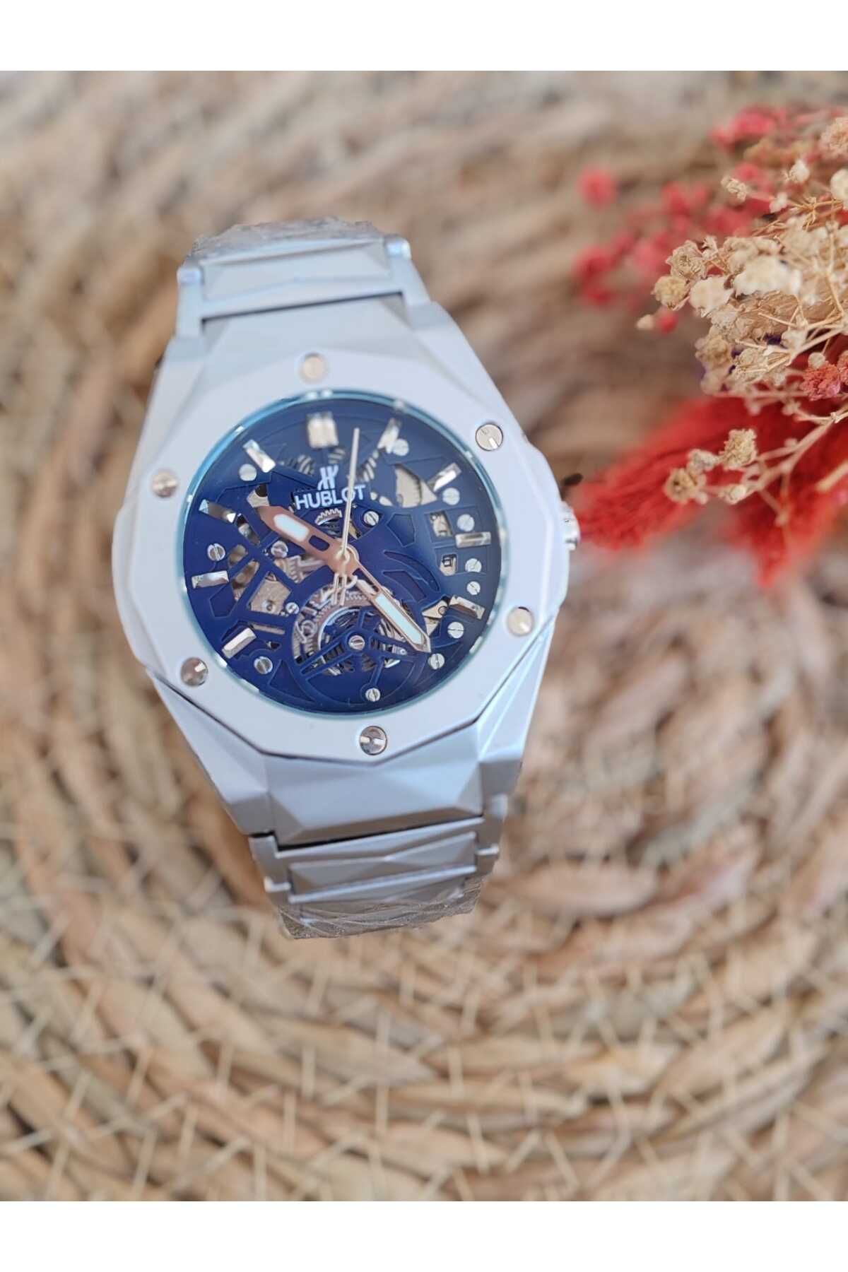 Universal Otomatik hublot erkek kol saati