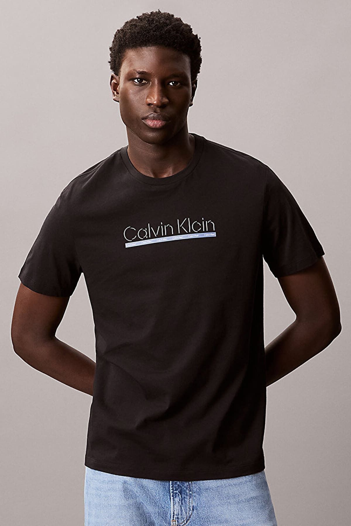 Calvin Klein Erkek 30s Outline Kısa Kollu Logo Baskılı T-Shirt - Siyah
