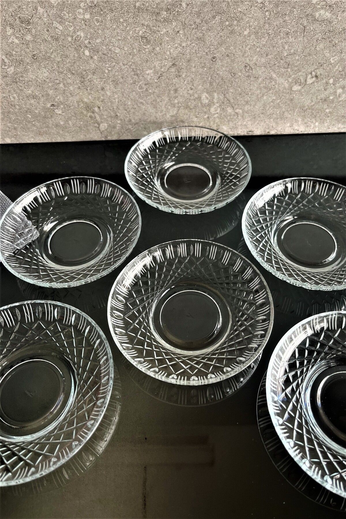 DECOSTYLE Ajda Defne Dekorlu El kesmesi 6 Parça Cam Çay Tabağı