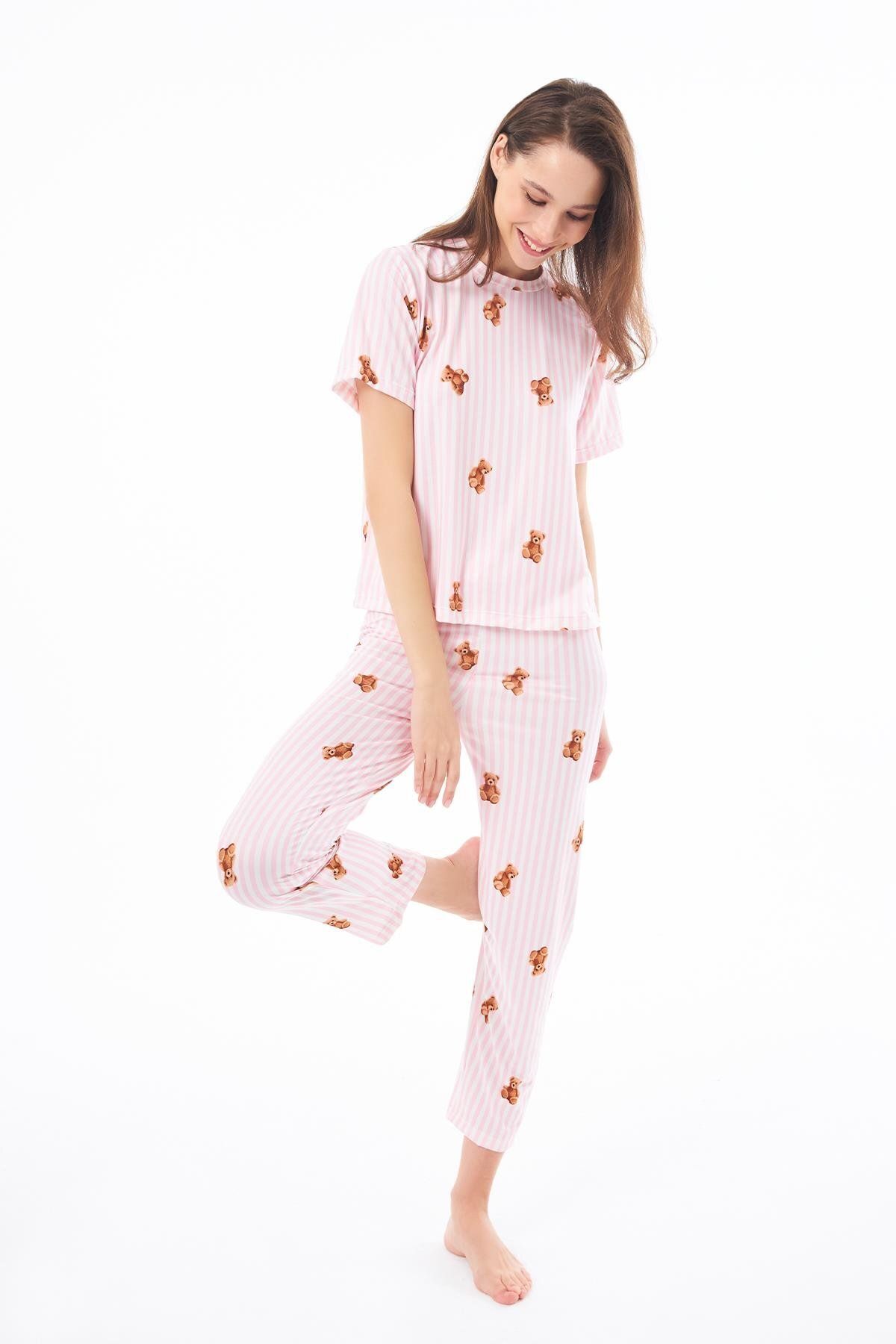 Cottonhill Premium Kadın Pijama Takımı Krem Ayıcık Desenli Yumuşak Dokulu Kısa Kollu Bisiklet Yaka