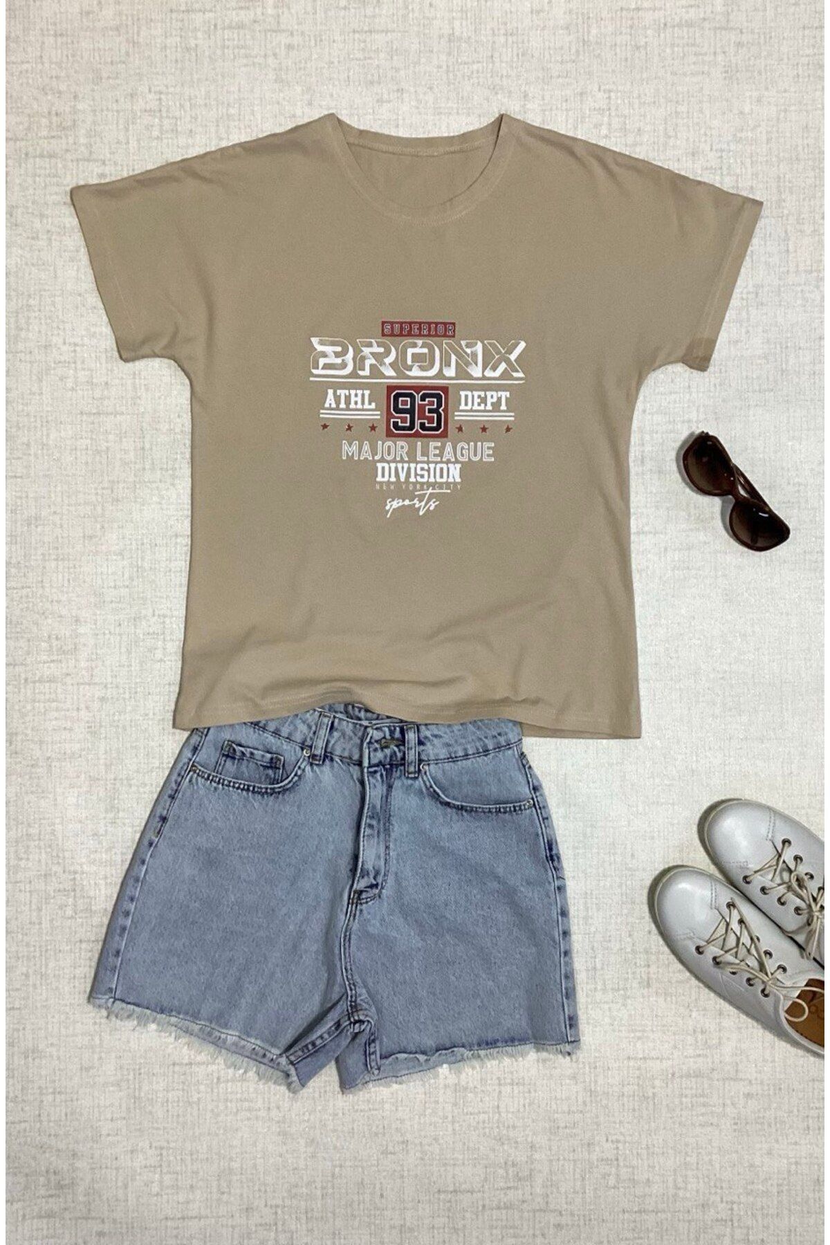 Wiges Kadın Bisiklet Yaka Yazı Baskılı Özel Tasarım T-shirt