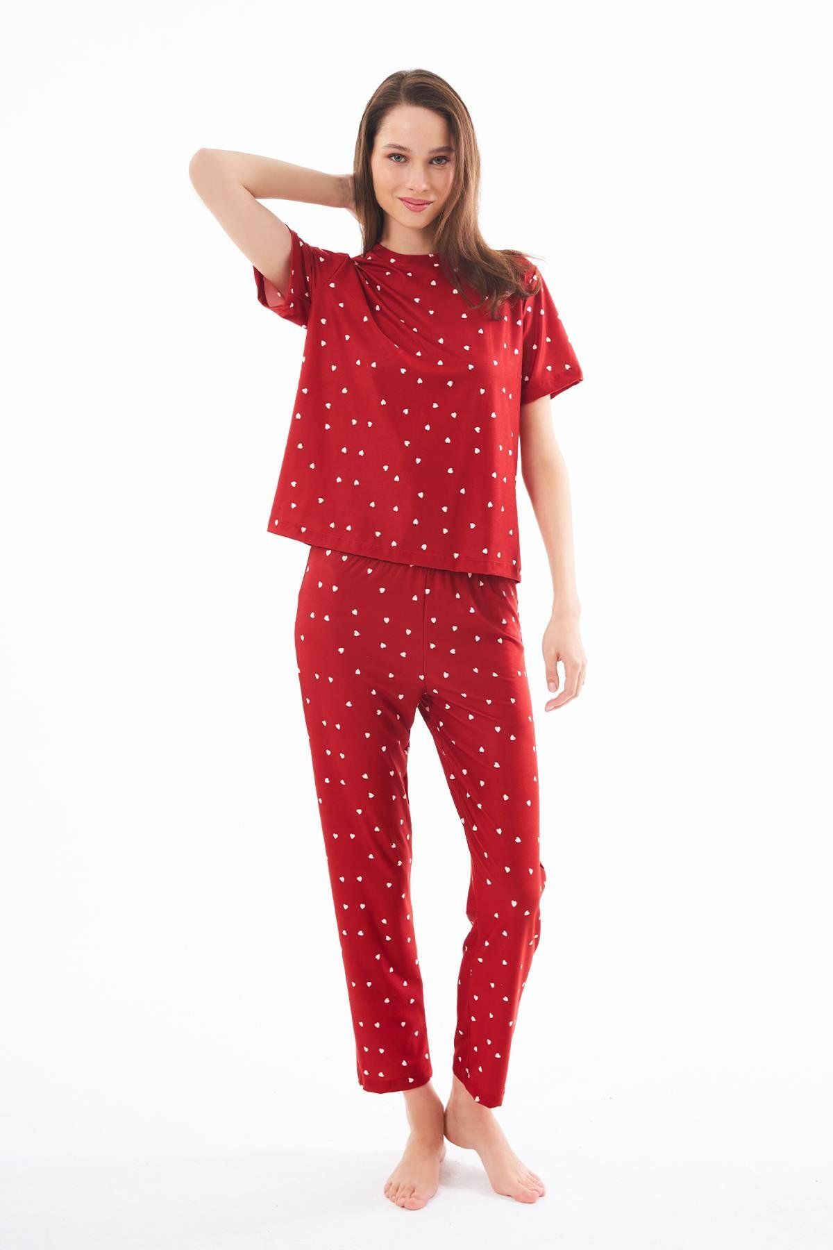 Cottonhill Premium Kadın Pijama Takımı Kırmızı Kalp Desenli Yumuşak Dokulu Kısa Kollu Bisiklet Yaka