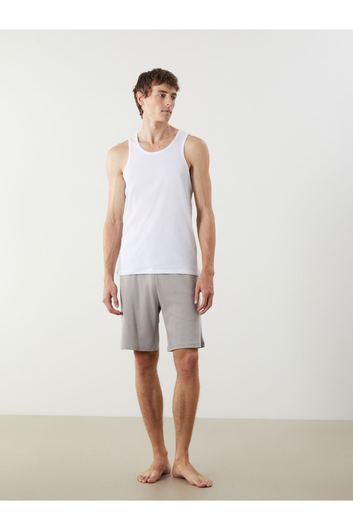 LC Waikiki-Tricou pentru bărbați din bumbac pieptănat cu gât în ​​U, pachet de 3 2