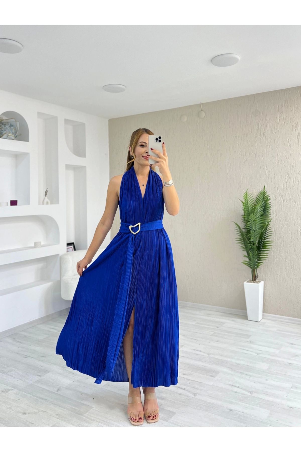 İrka Moda Krinkıl Kumaş Pliseli Toka Detay Elbise Saks