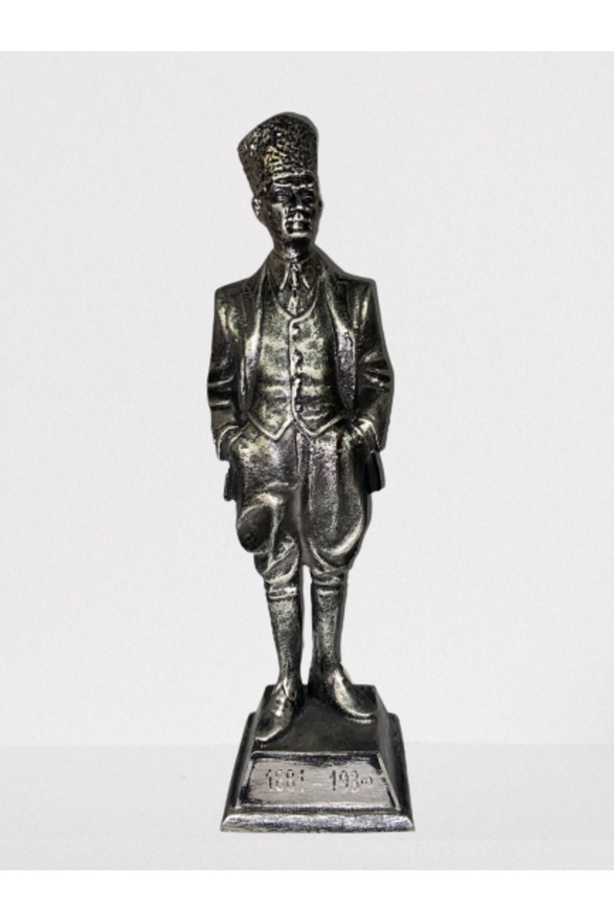 Elioure 48 cm Gümüş-eskitme Polyester Atatürk Heykeli, Dekoratif ve Şık Tasarım