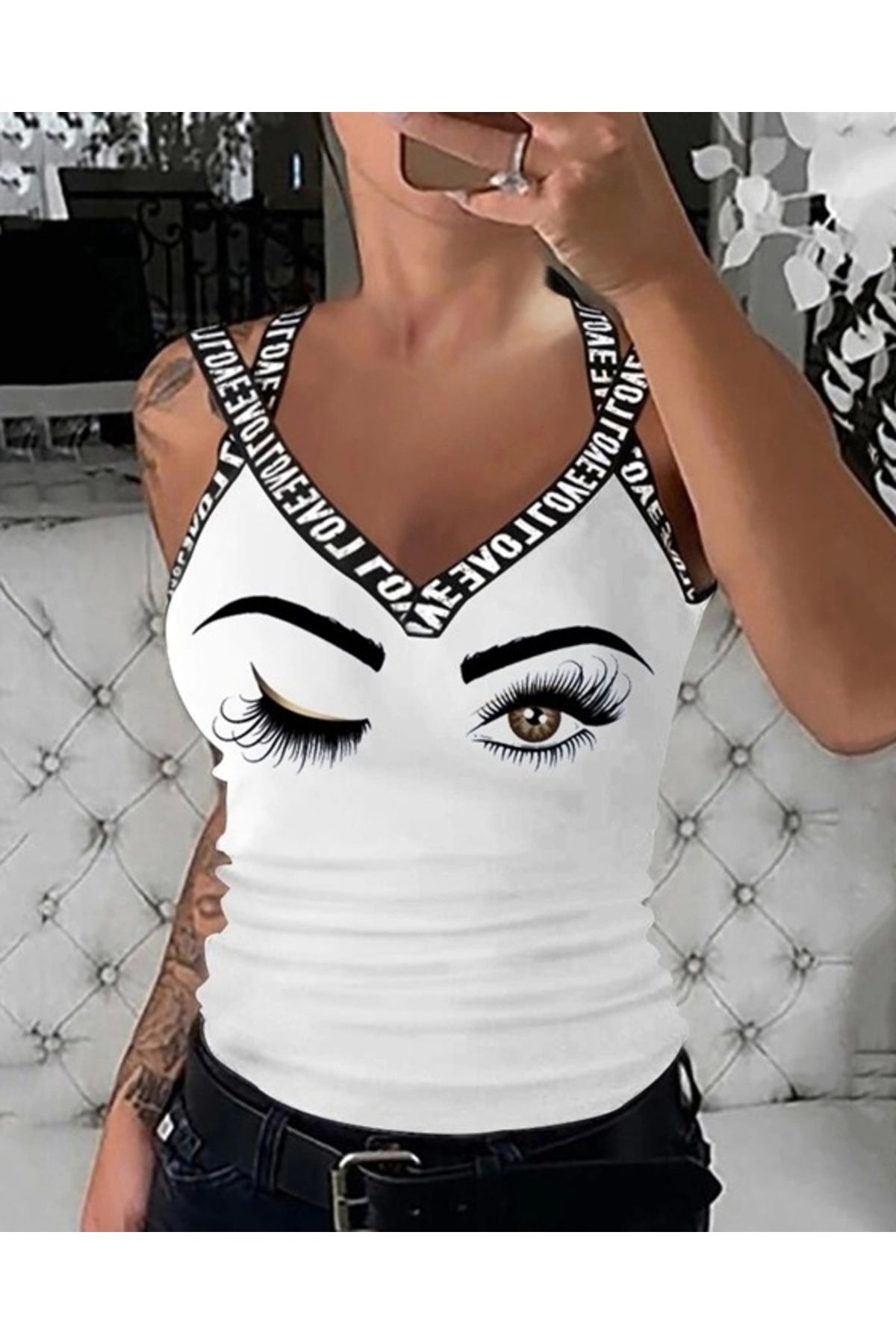 Butik Kadın çapraz şeritli Göz Baskılı Viskon Bluz