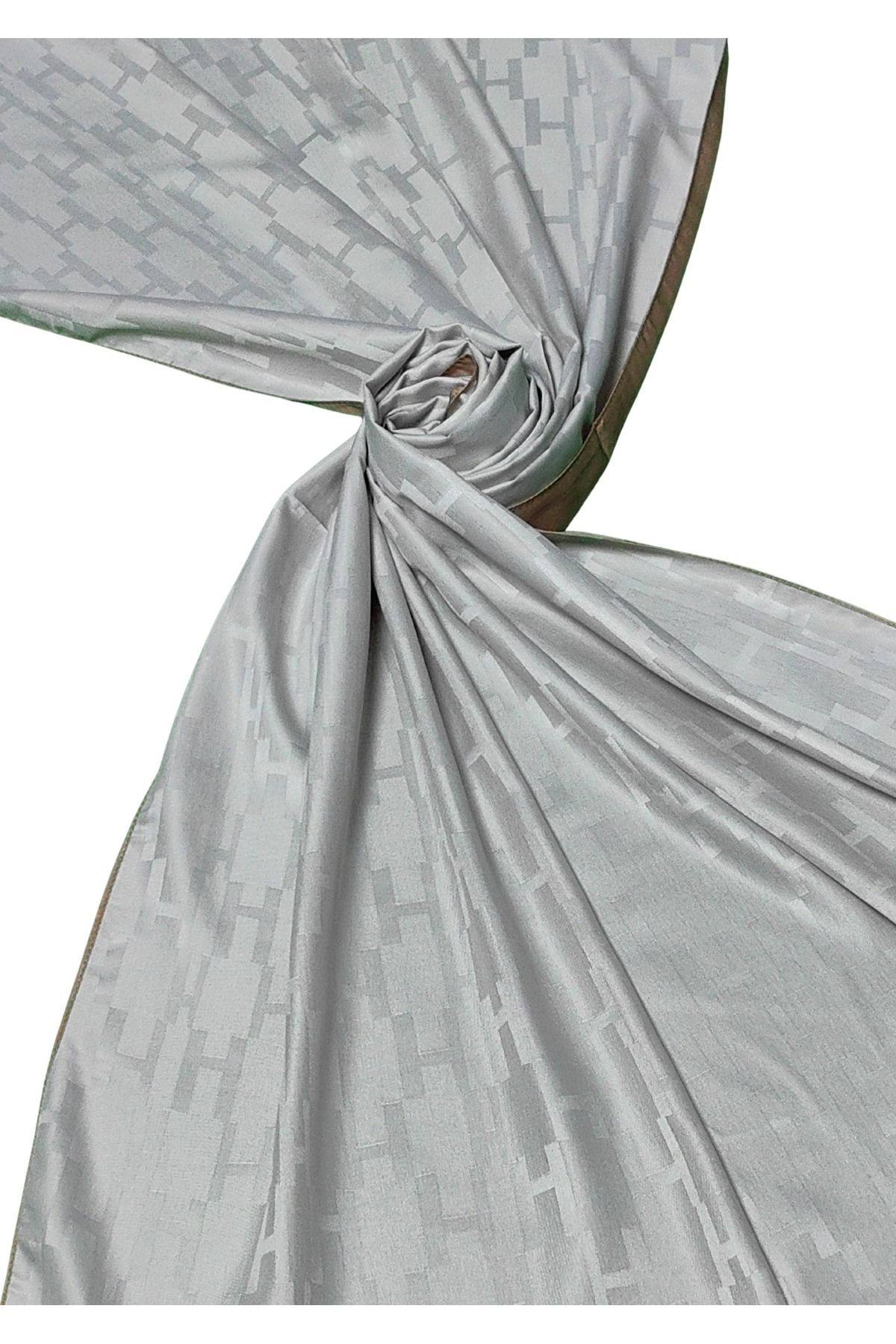 mim eşarp Leila Çift Taraflı Jakarlı Desenli İpeksi H Desen Şal – 75x190 cm