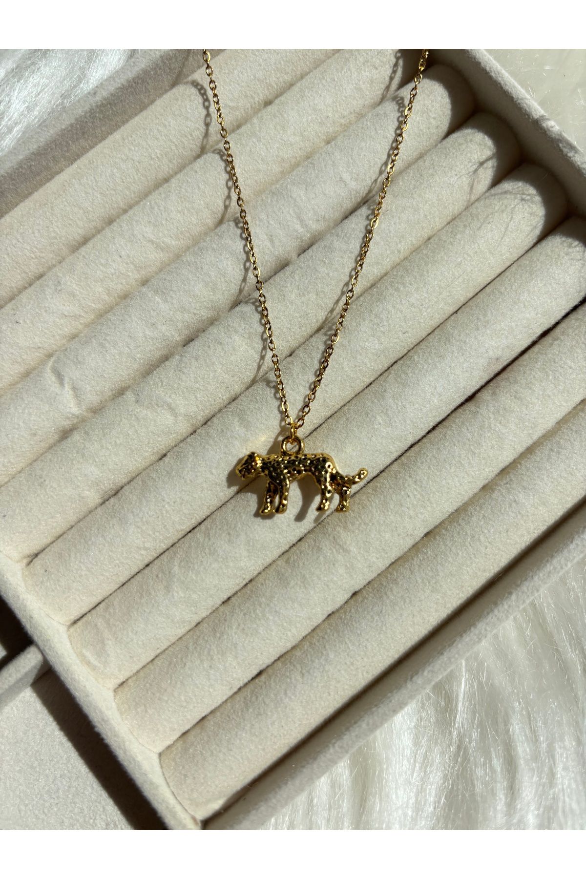 denars jewelry Leopar Charm Çelik Zincirli Gold Kolye