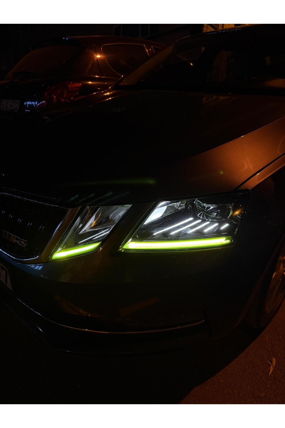Skoda Octavia Far Sticker Set Sarı