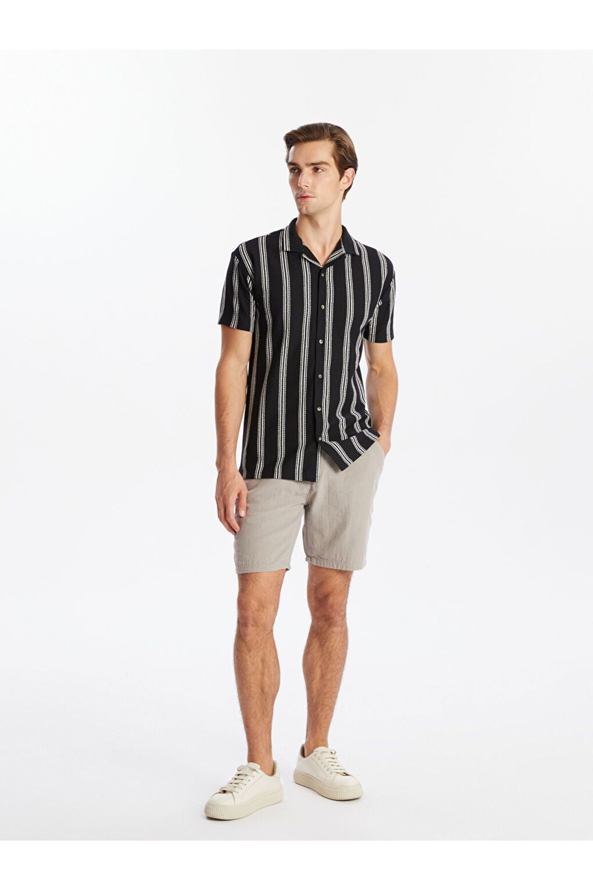 LC Waikiki Slim Fit Erkek Şort