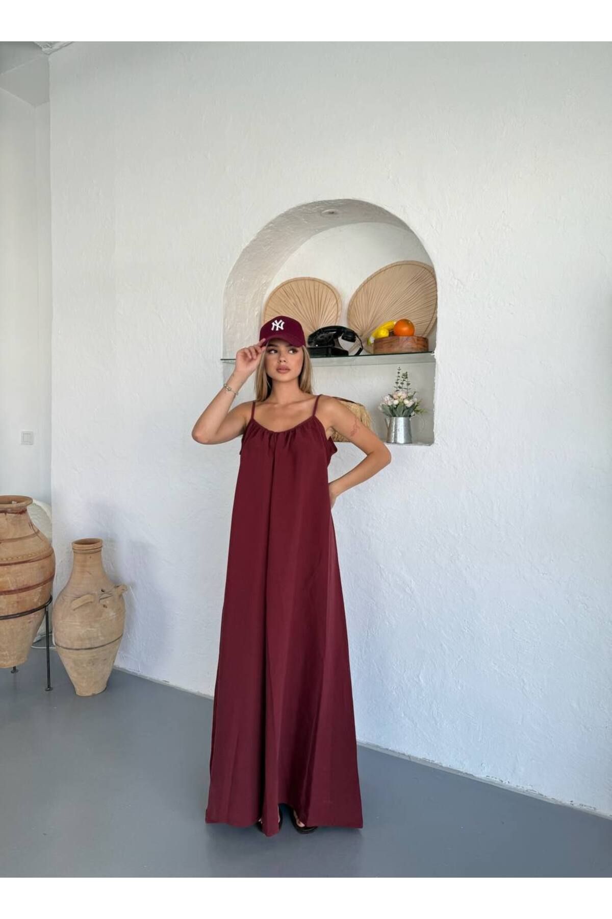 Ahsenbutik Kadın Lyocell Kumaş Ayarlanabilir Askılı Uzun Siyah Elbise