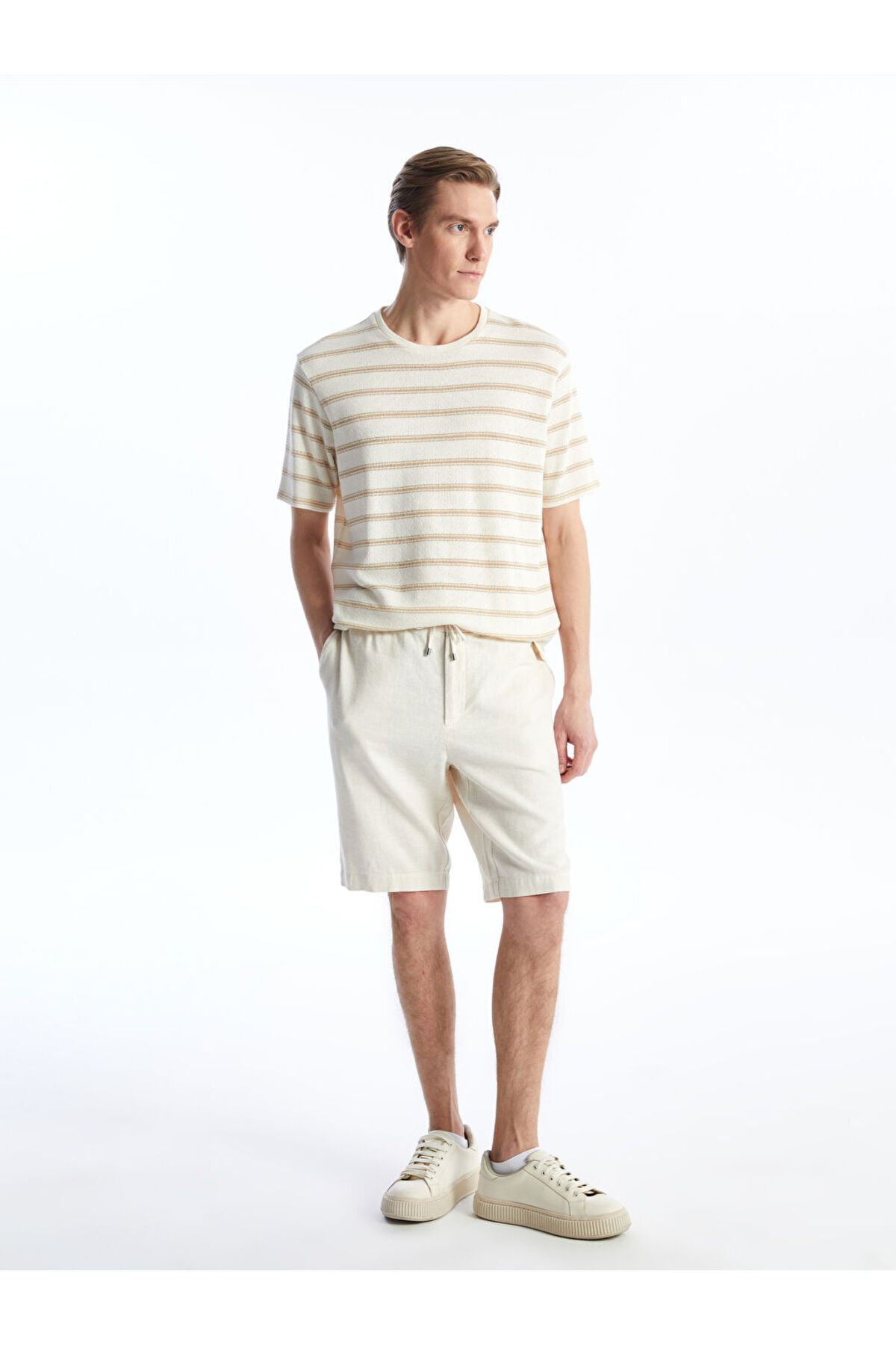 LC Waikiki Slim Fit Keten Karışımlı Erkek Şort