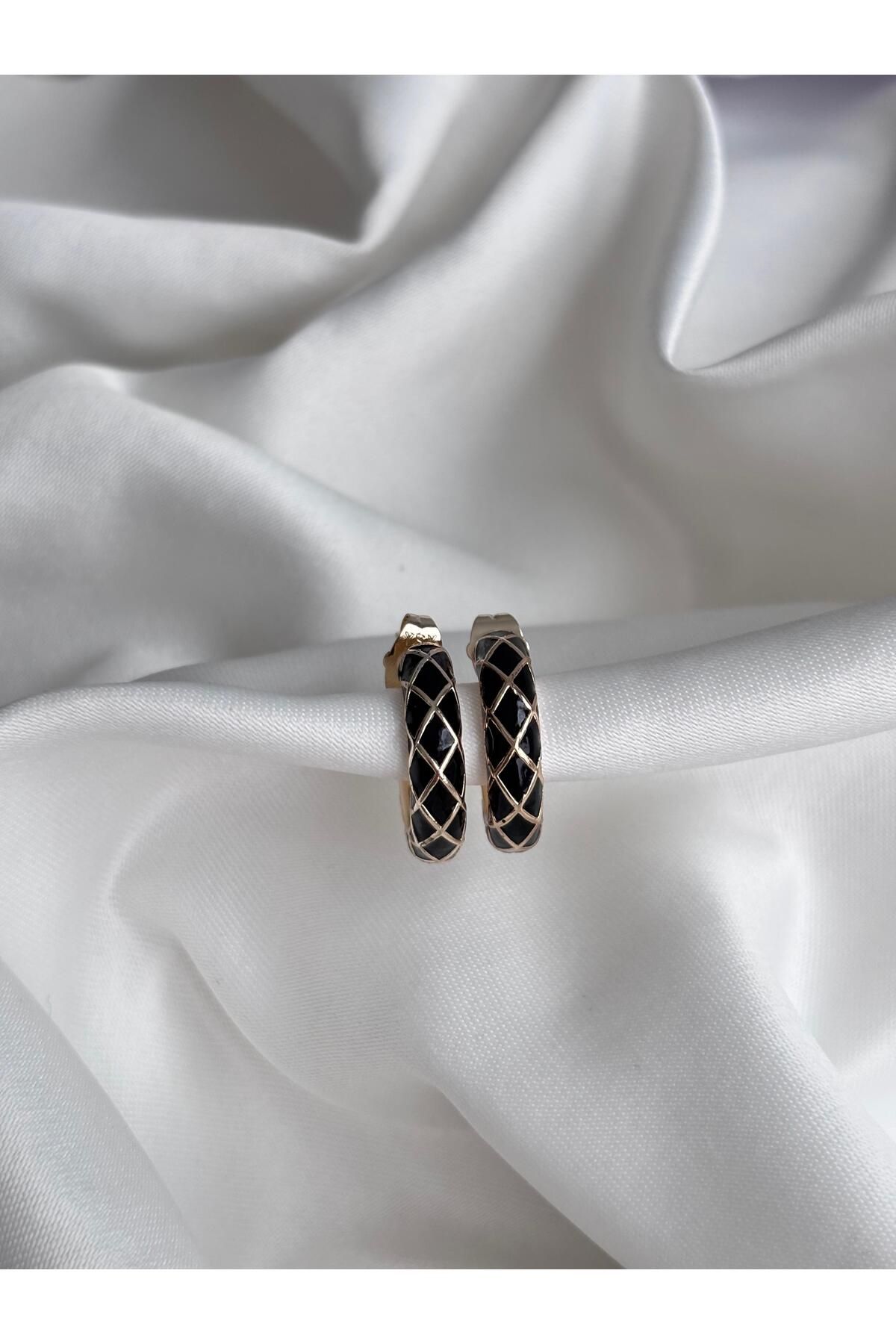 Bellamy Jewelry Mineli Siyah Renk Halka Küpe
