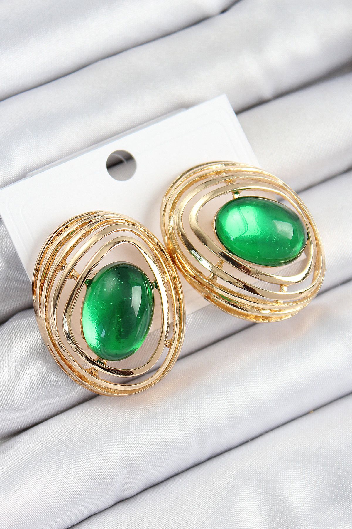 LovelymCo Pirinç Zümrüt Yeşili Zirkon Taşlı Oval Model Gold Renk Kadın Küpe - Lisinya