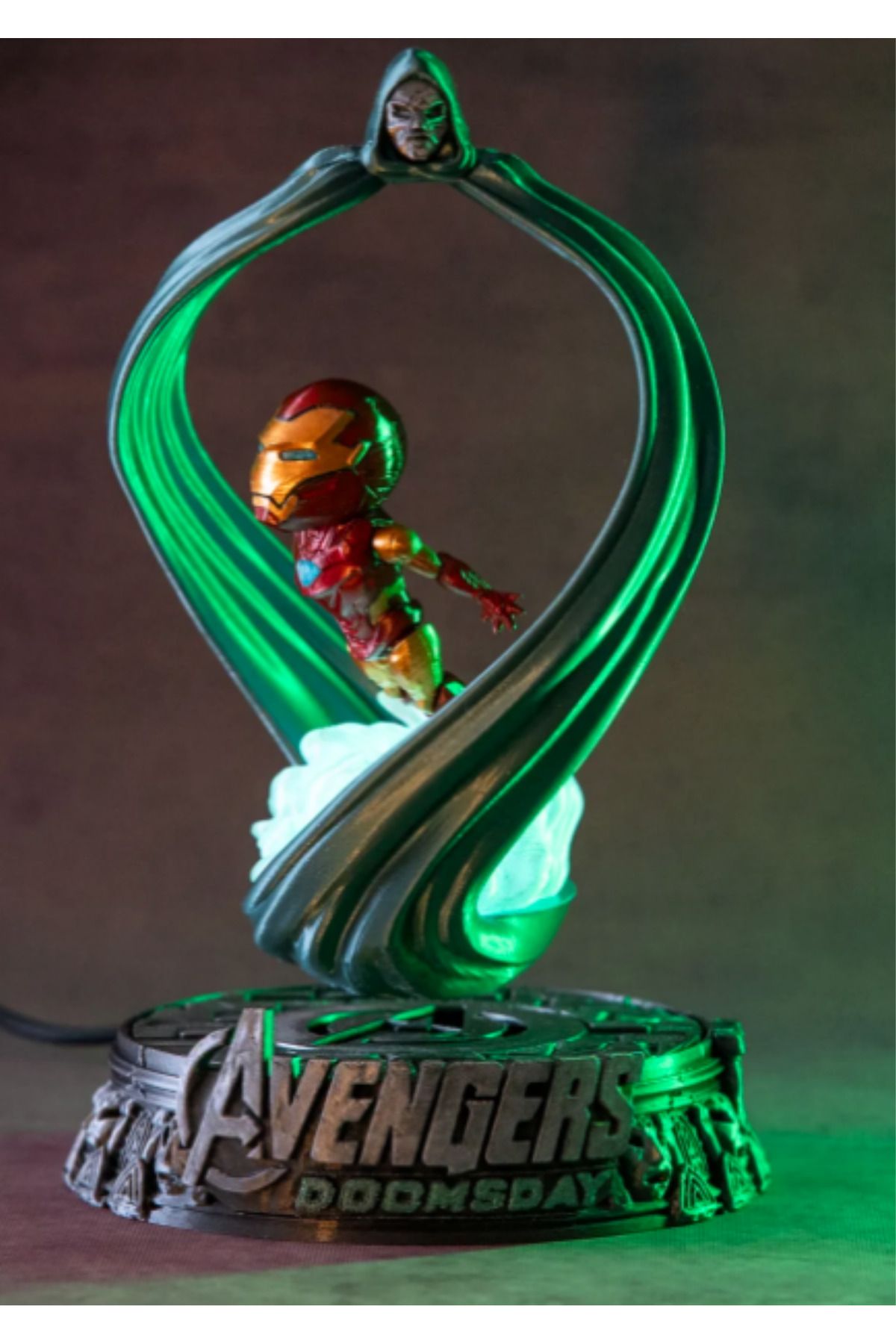 SG ARCHE MARVEL YENİLMEZLER İRONMAN AYDINLATMALI FİGÜR