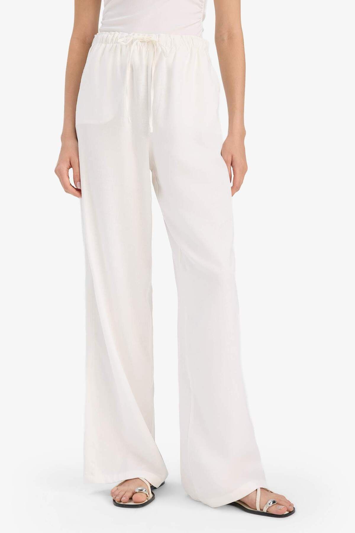 DeFacto Wide Leg Çift Cepli Beli Lastikli Standart Boy Keten Karışımlı Pantolon E1981AX25SM