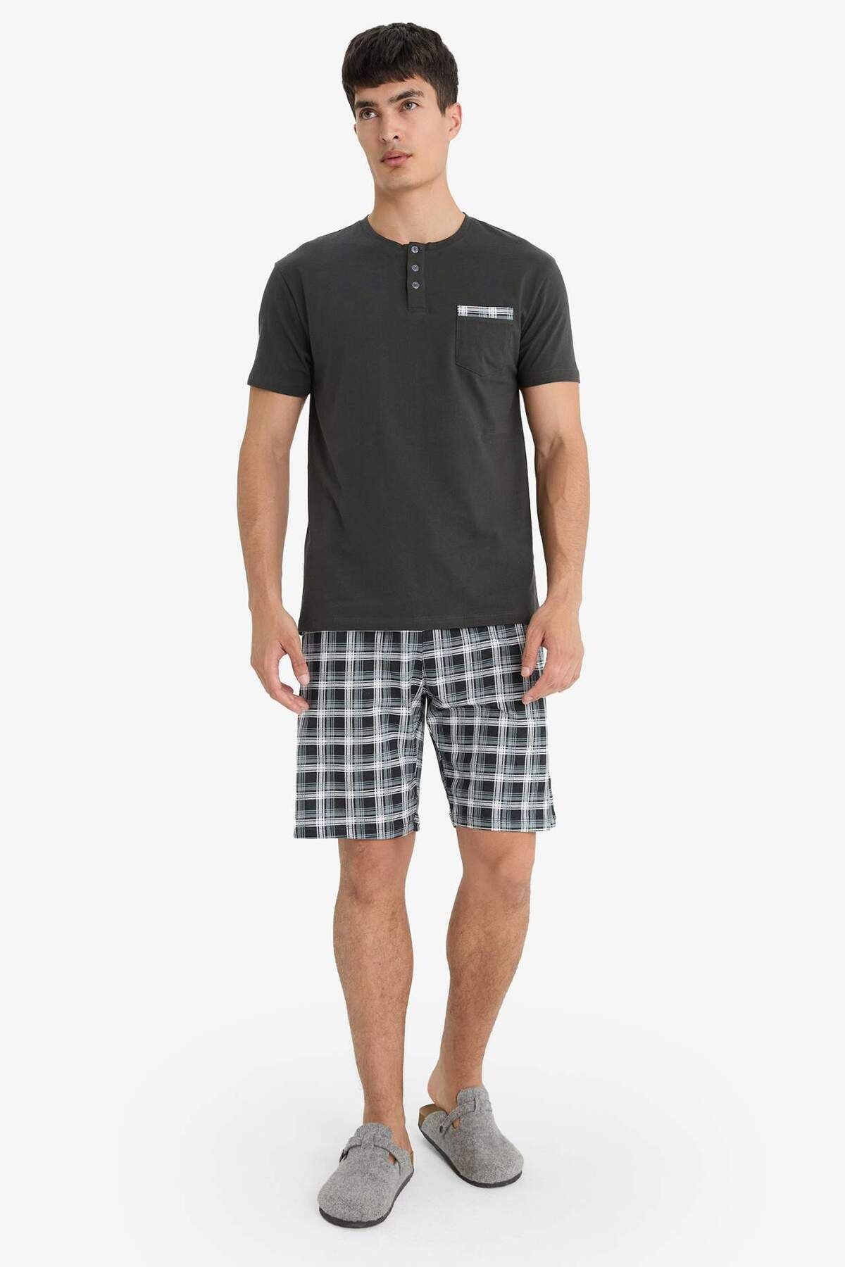 DeFacto-Pajama Set Regular Fit Short Sleeve Top Checked Shorts E7146Ax25Sm 2