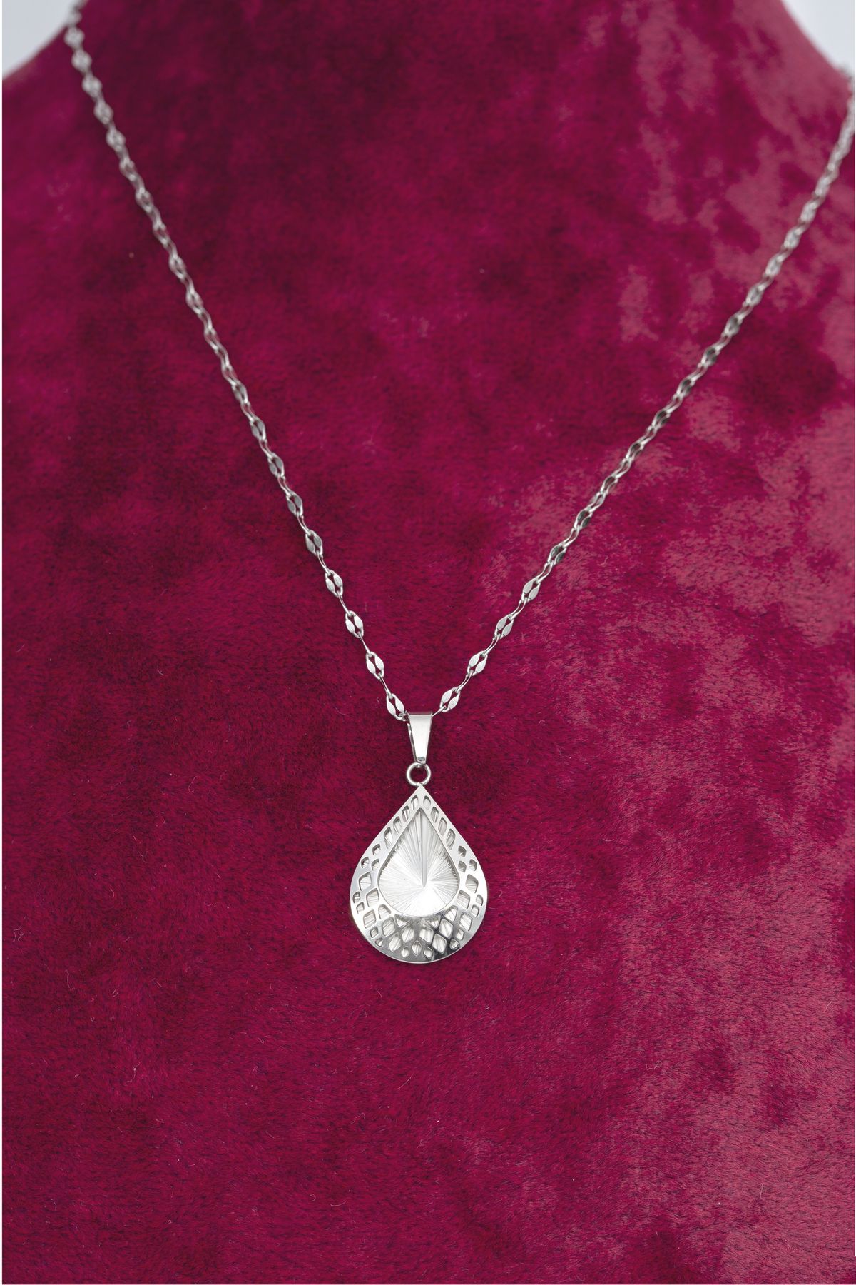 LUNAREYA BİJUTERİ GÜMÜŞ RENKLİ ÇELİK KADIN KOLYE