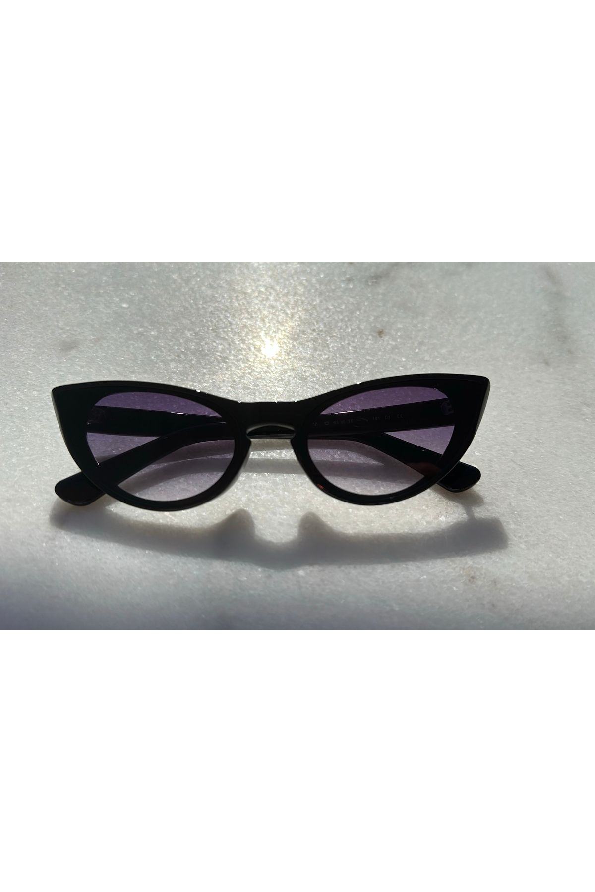 shop Siyah Cat Eye Kadın Güneş Gözlüğü - UV400 Koruma - Şık Çerçeve Modeli