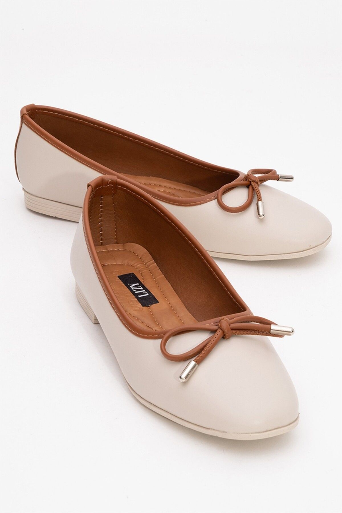 Lizy Shoes Fiyonk Detaylı Babet