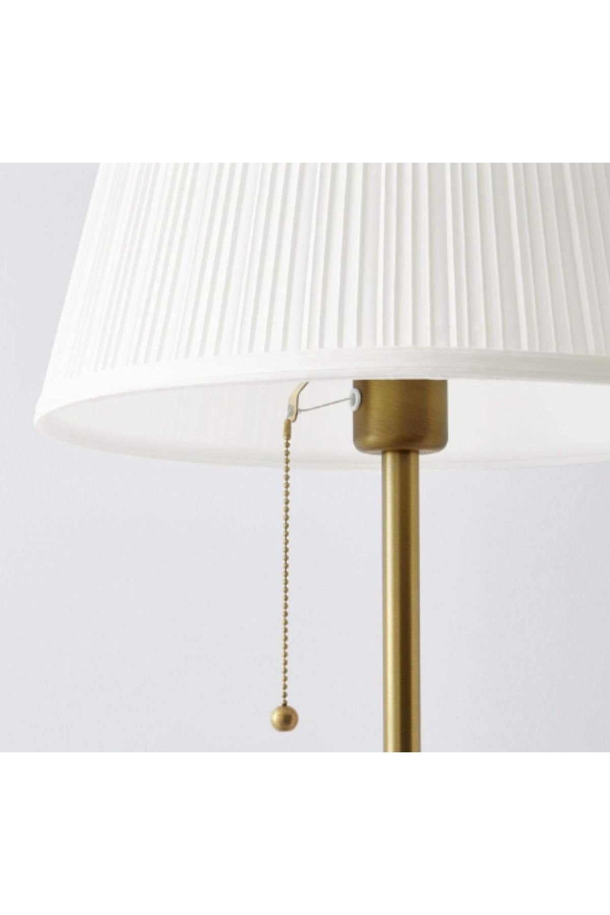DEC13-Floor lamp with a stylish and modern design 3