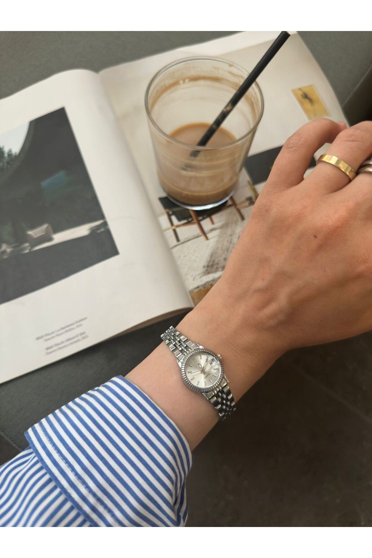 MERW Adrina Model Gümüş Beyaz Renk Metal Kordon Vintage Seri Kadın Kol Saati