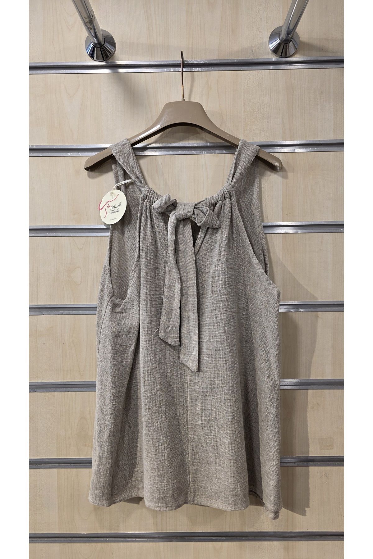 Park Moda Sırt Bağlamalı Sıfır Kol Keten Bluz