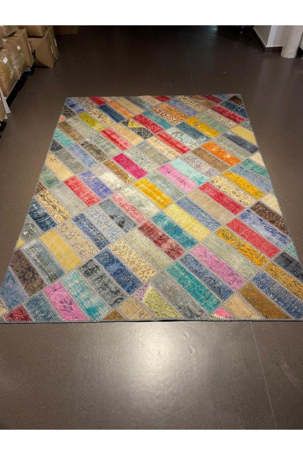 KOZZY HOME Patchwork El Yapımı Yün Halı Vintage El Dokuma %100 Kök Boya Klasik Desenli Modern Halı (NO-192)