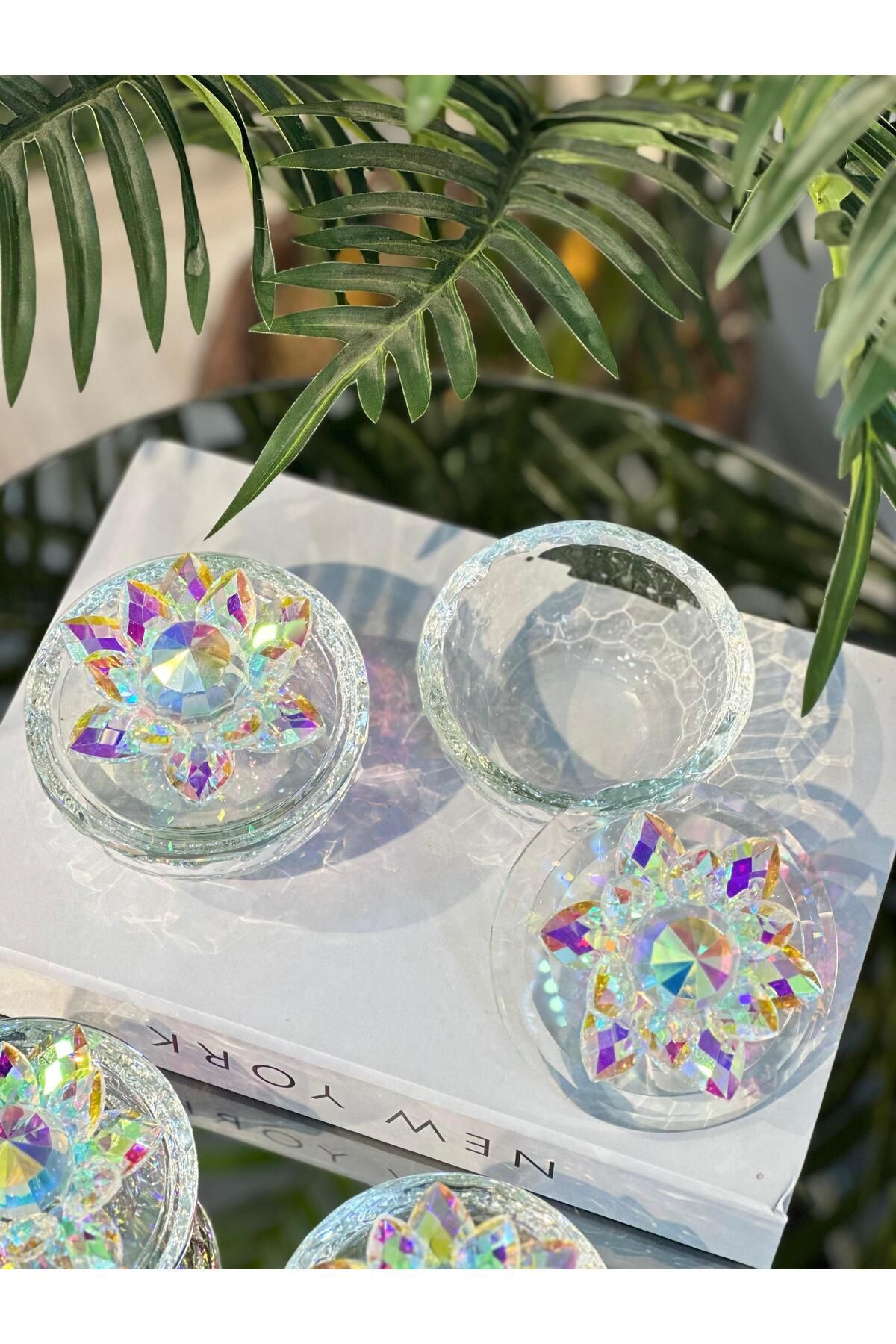 Pario Home Kristal Lotus Kapaklı Kutu