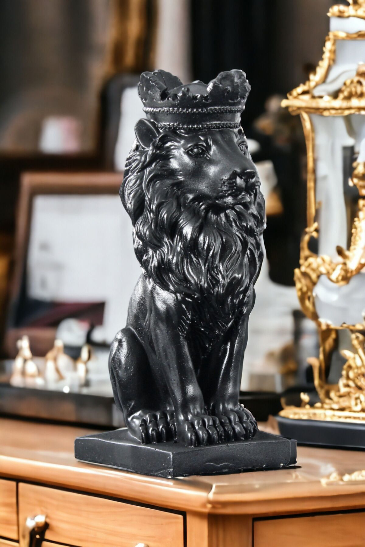 Elioure Şık Siyah Aslan Biblo Dekoratif Heykel Taçlı Model 34