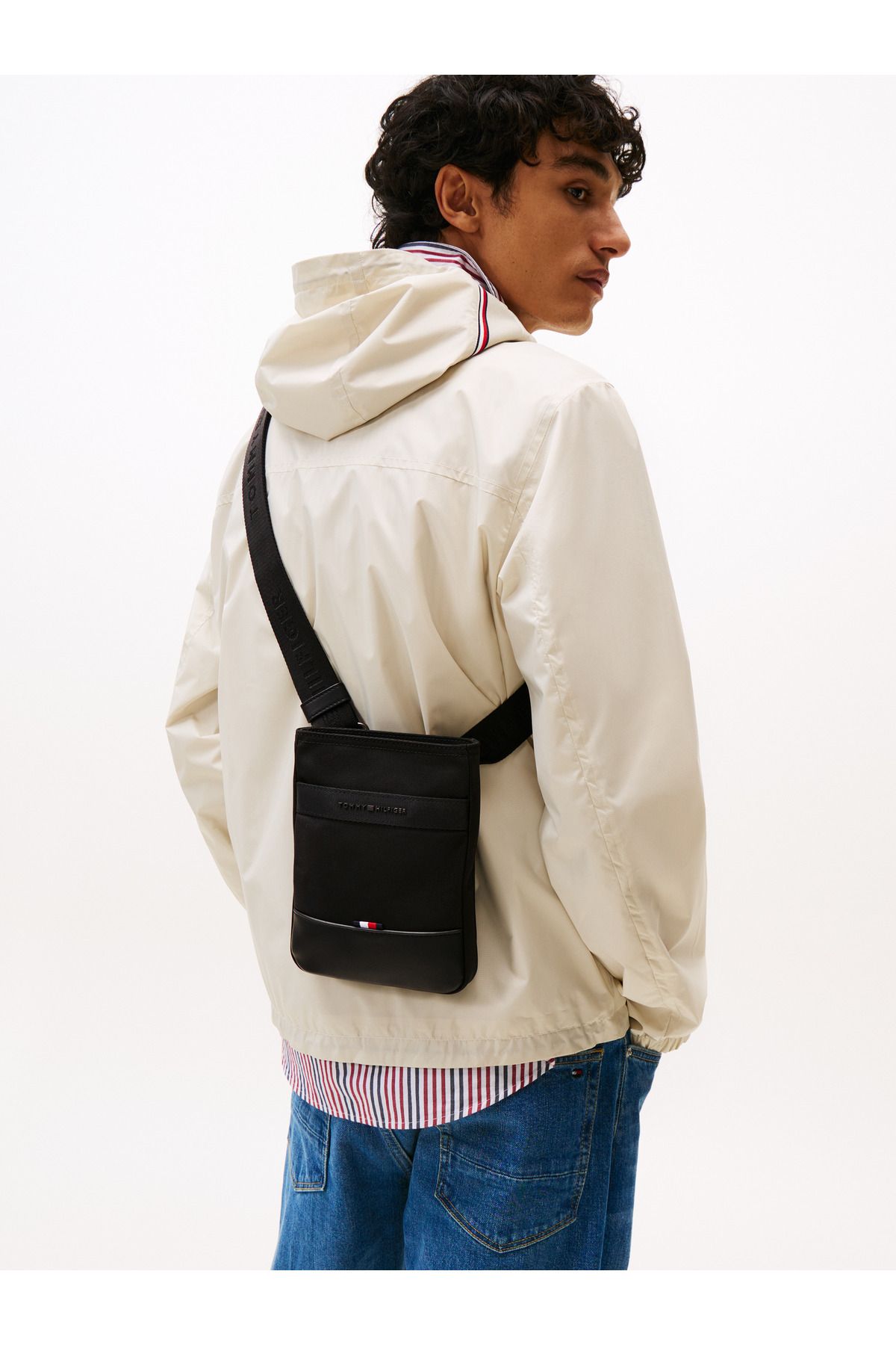 Tommy Hilfiger Th Nylon Travel Mini Erkek Siyah Crossover