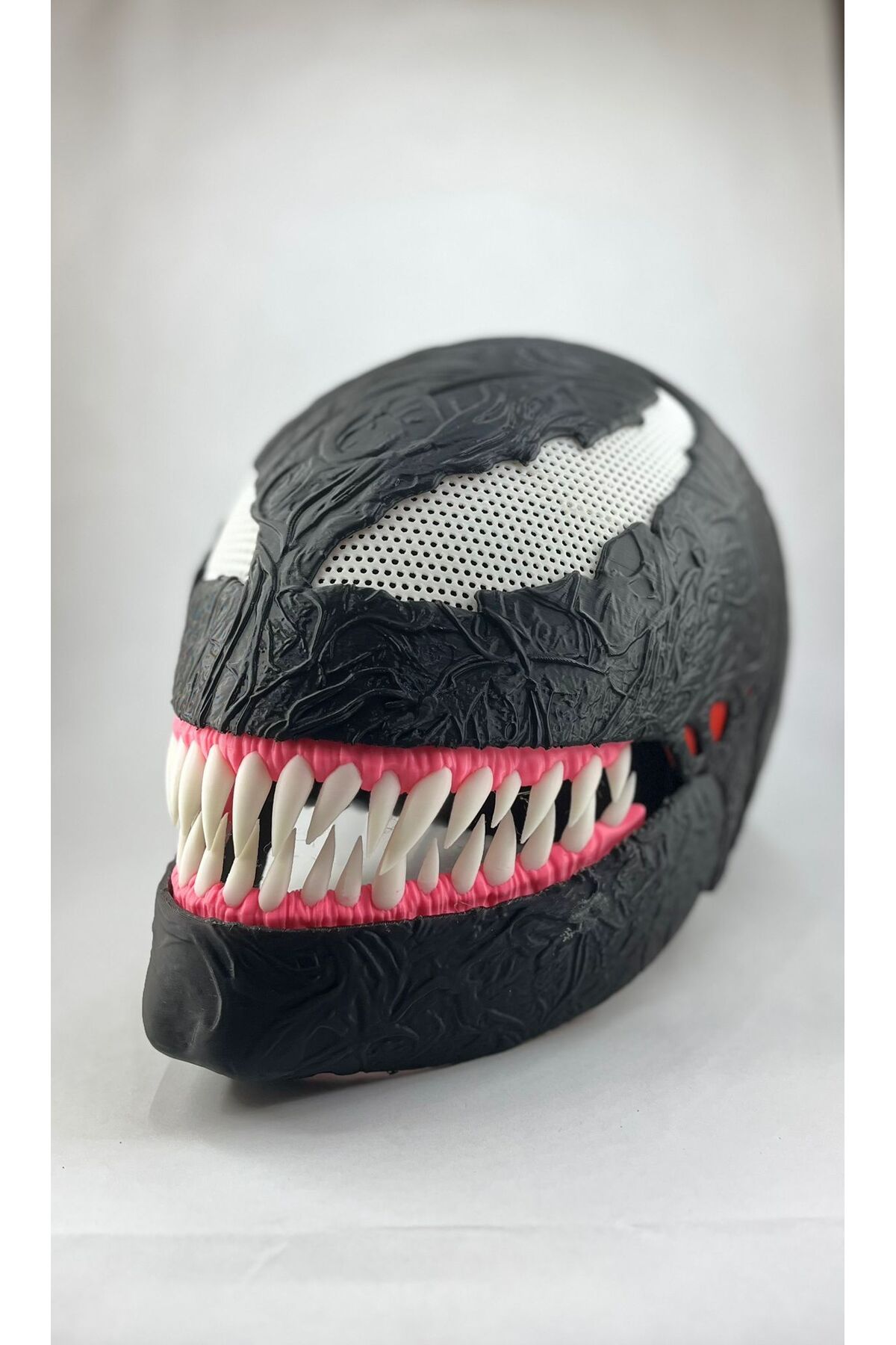 Çınar Bilişim Dünyası Marvel Venom siyah black hareketli mıknatıslı giyilebilir Maske