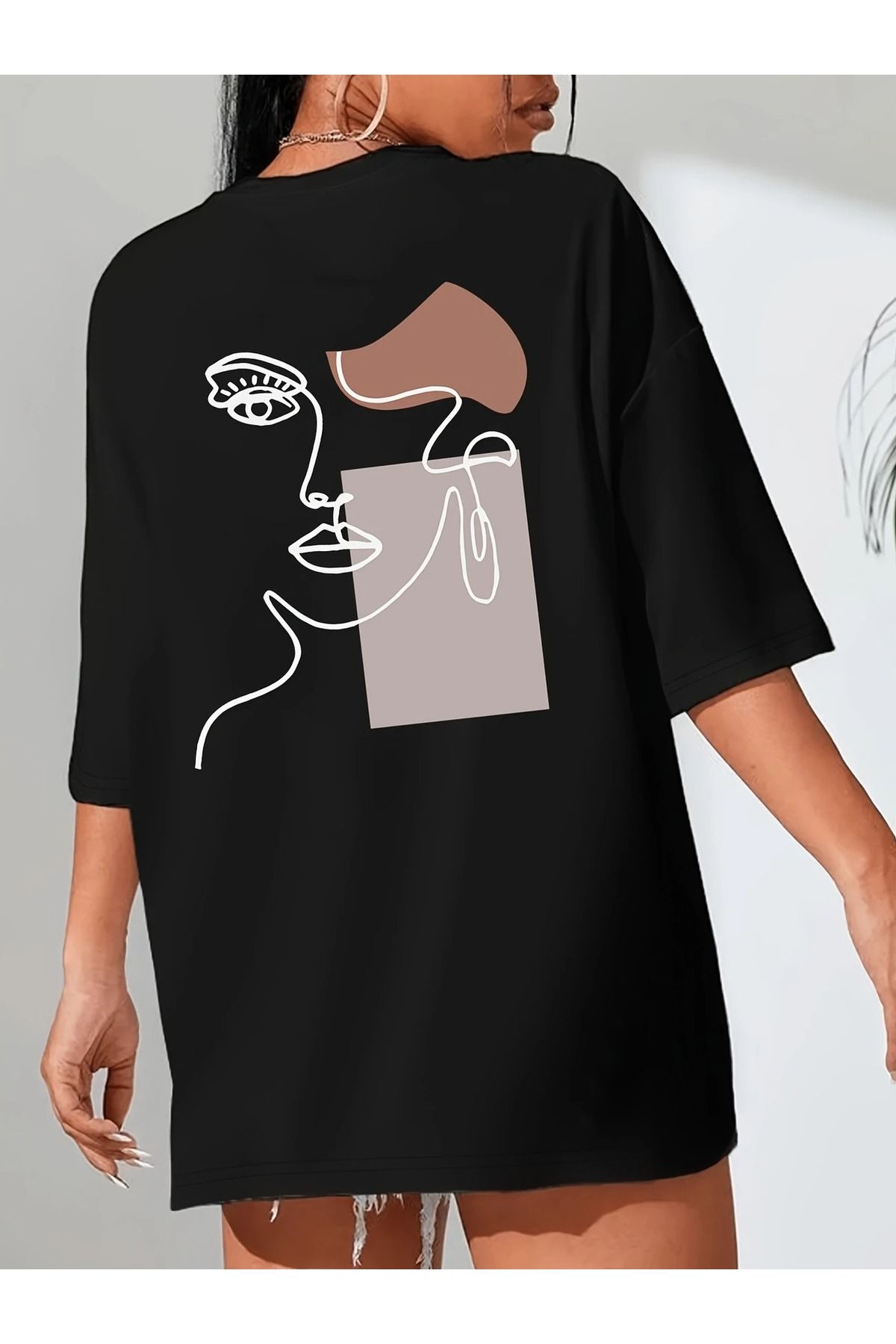 WOODROFFE Kadın Çizgi Sanatı Portre Sırt Baskılı Siyah Beyaz T-shirt Oversize Salaş