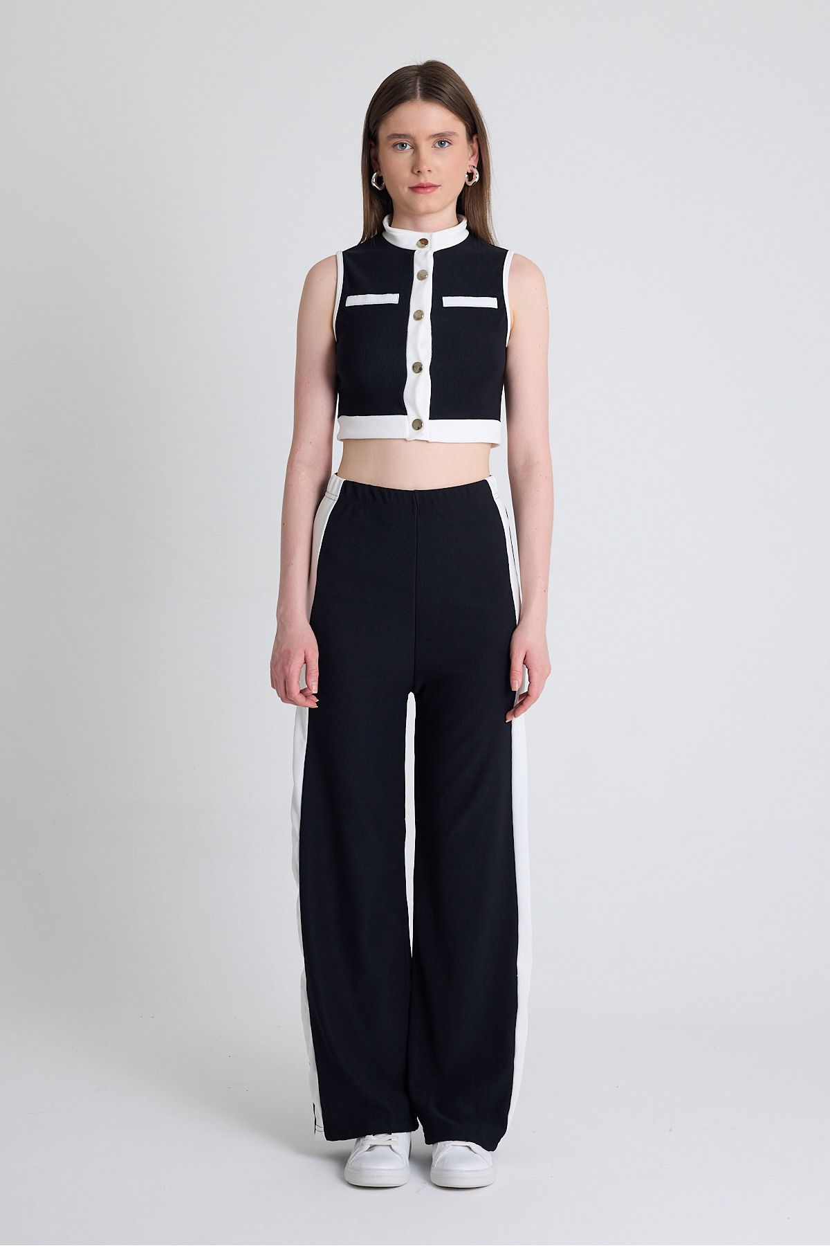 Rays Siyah Kolsuz Crop Bluz ve Şeritli Palazzo Pantolon Takım 2214