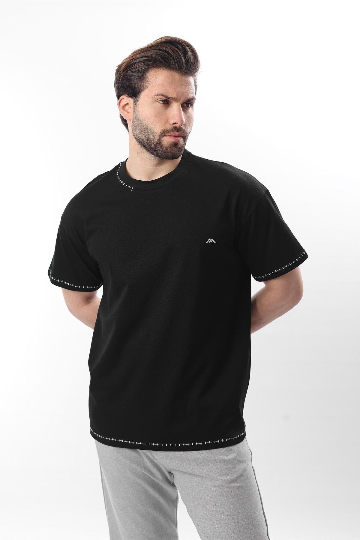 Madmext Siyah Nakış Detaylı Erkek T-shirt E7112