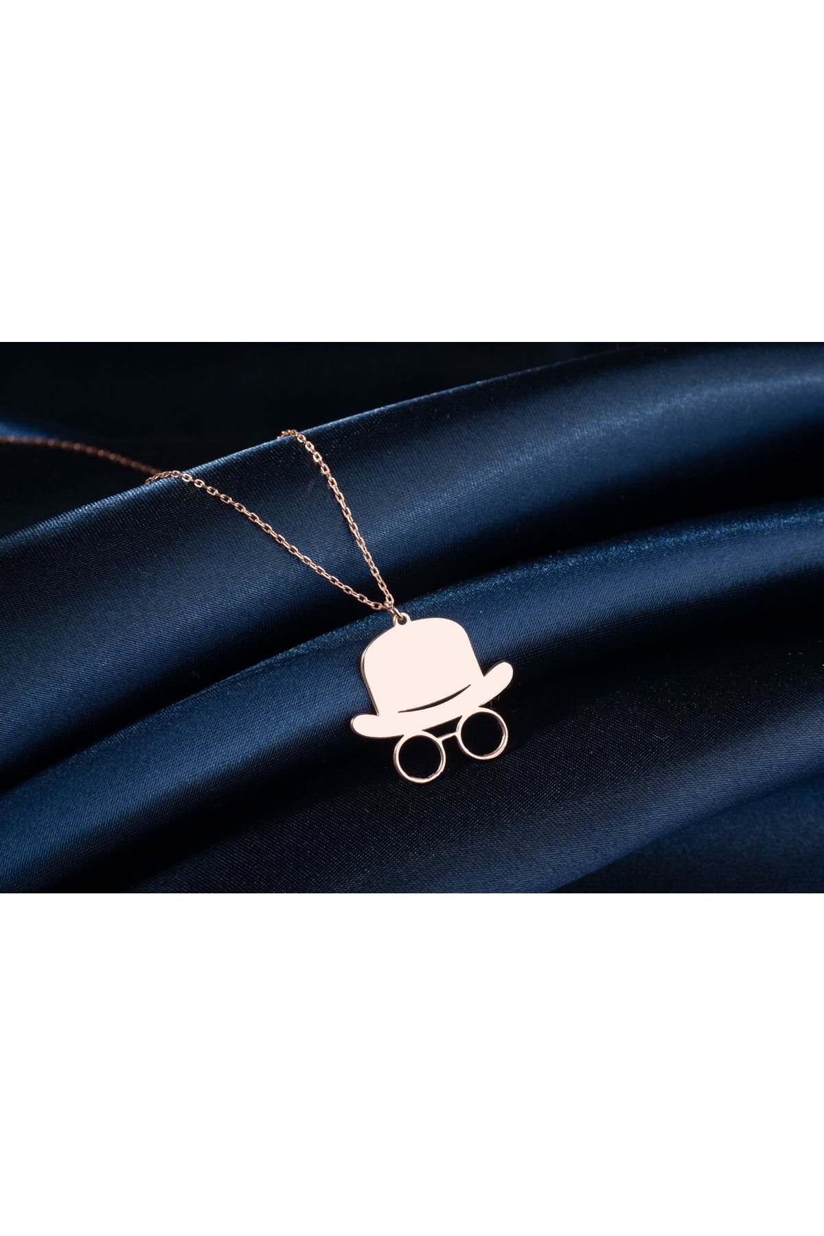 DIZY SILVER Vintage Gözlük ve Şapka Figürlü Kolye • 925 Ayar Gümüş • Retro Tasarım Unisex Takı